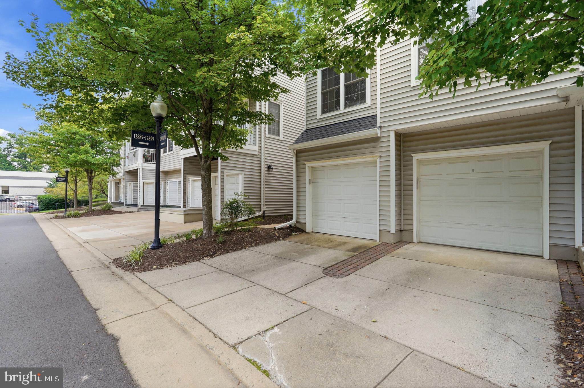 12895 FAIR BRIAR LANE
