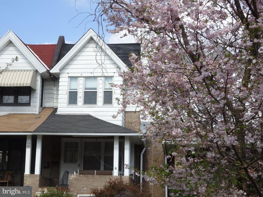 Handyman Special! This home with a big front porch sits on a lovely tree lined street, and is just waiting to be lovingly restored. Hardwood floors. Three big bedrooms, master bedroom has double closets. Ceiling fans. Eat in kitchen. Mom was living here until recently when she couldn't do the steps. Cosmetics will make a huge difference in this home. Come take a look.