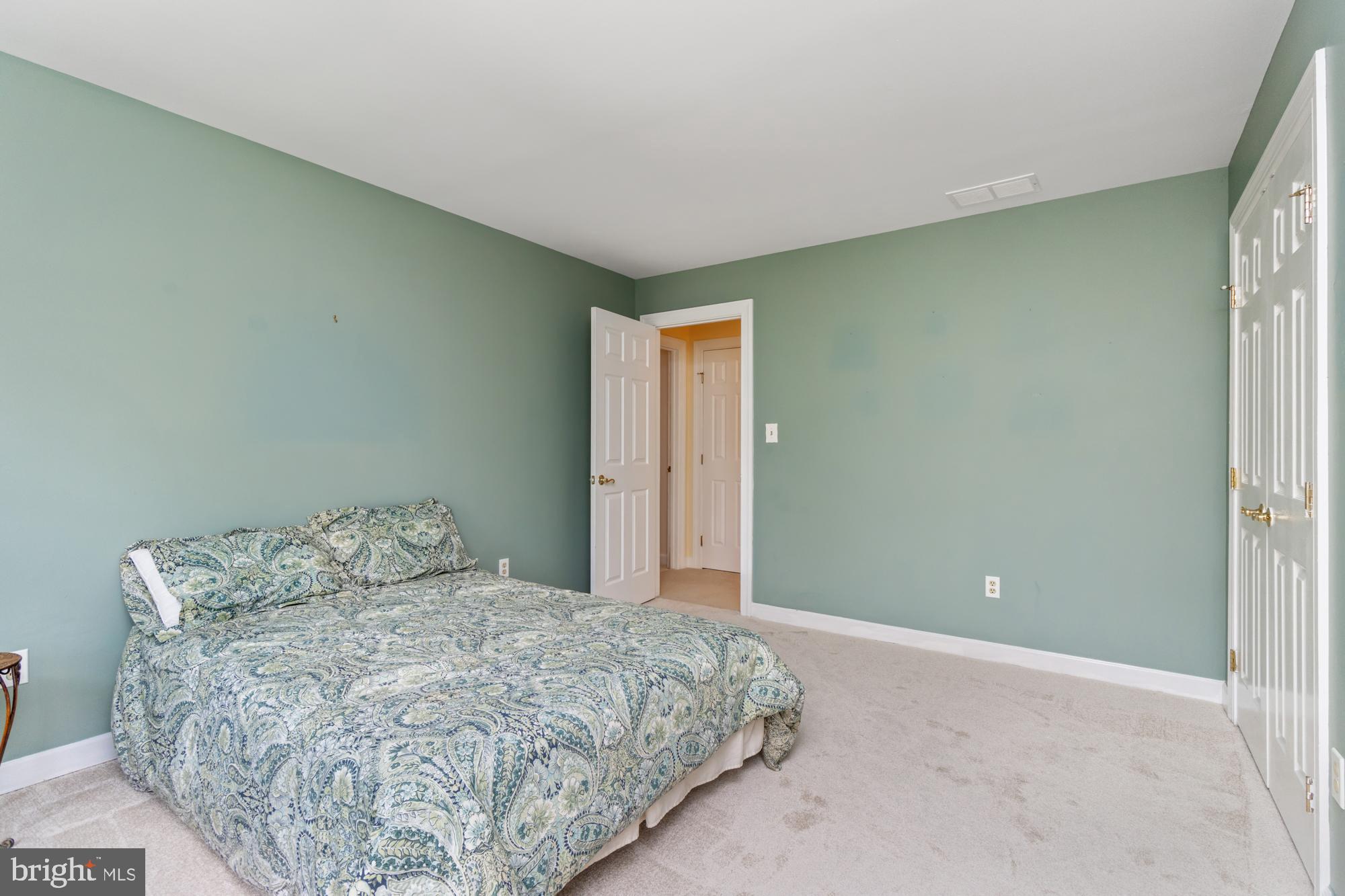 THE FIELDS AT SEMINARY II - Residential