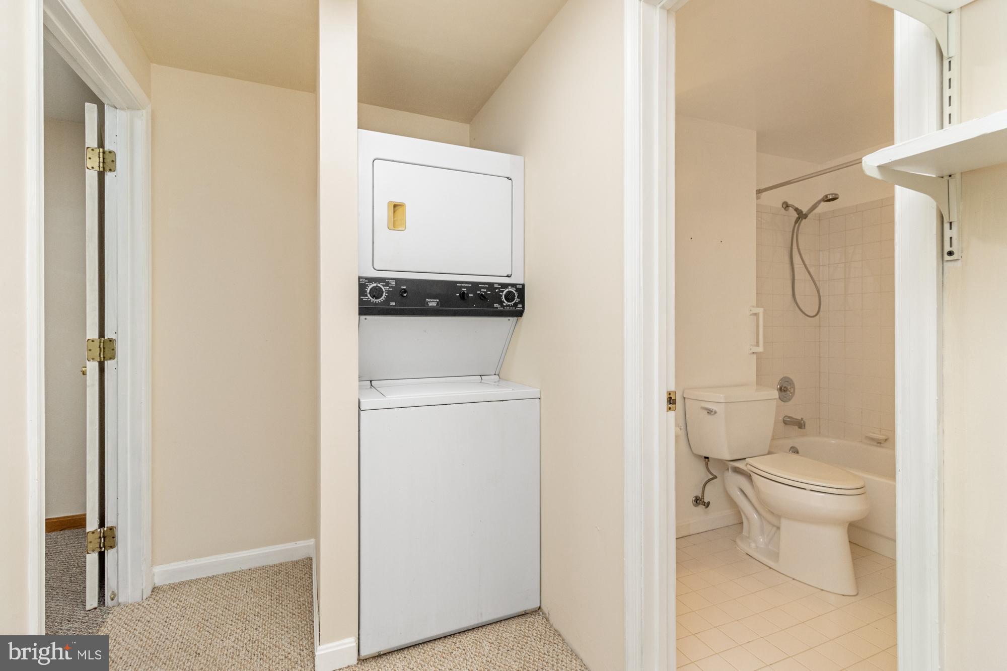 THE FIELDS AT SEMINARY II - Residential