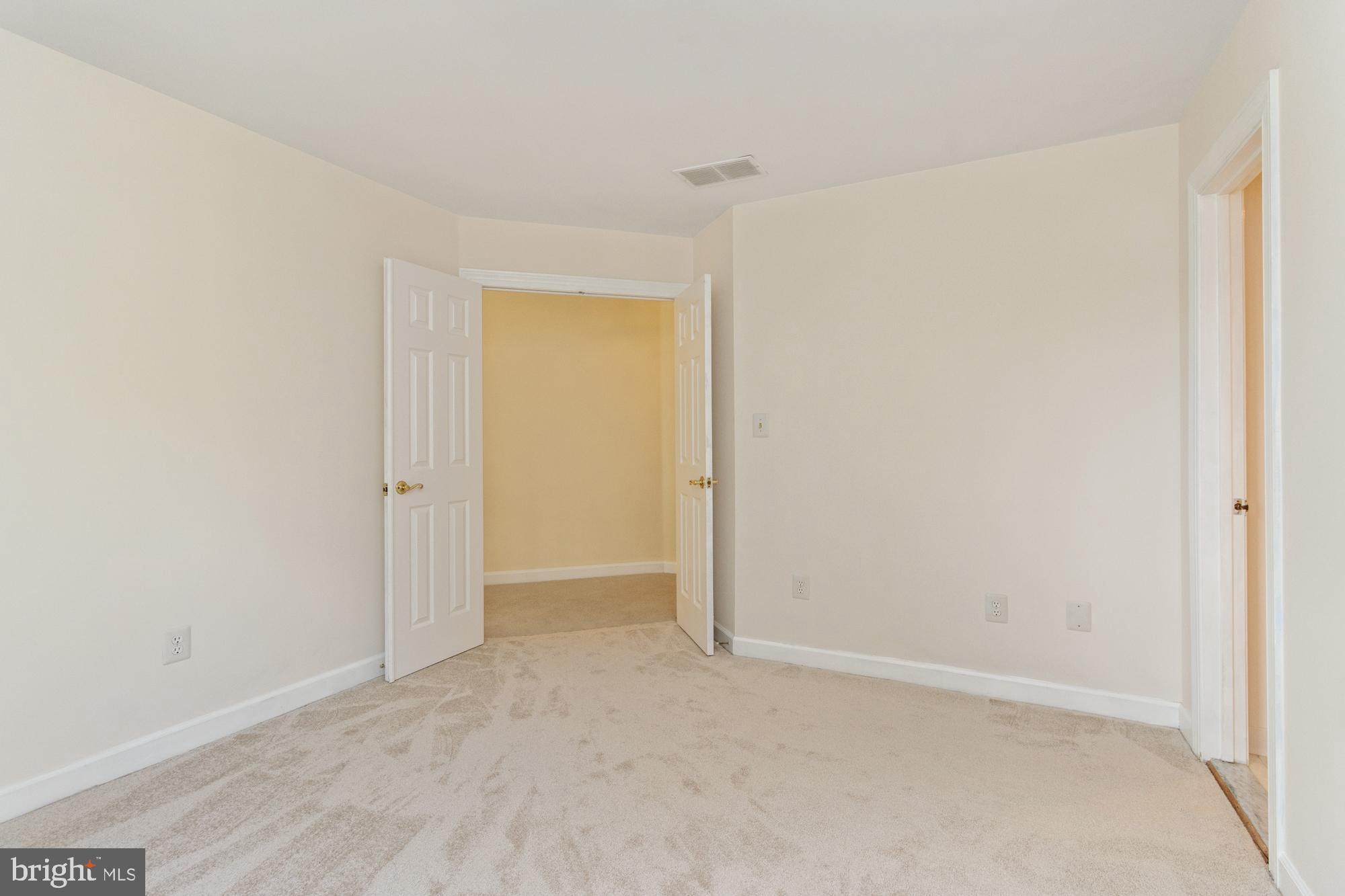 THE FIELDS AT SEMINARY II - Residential