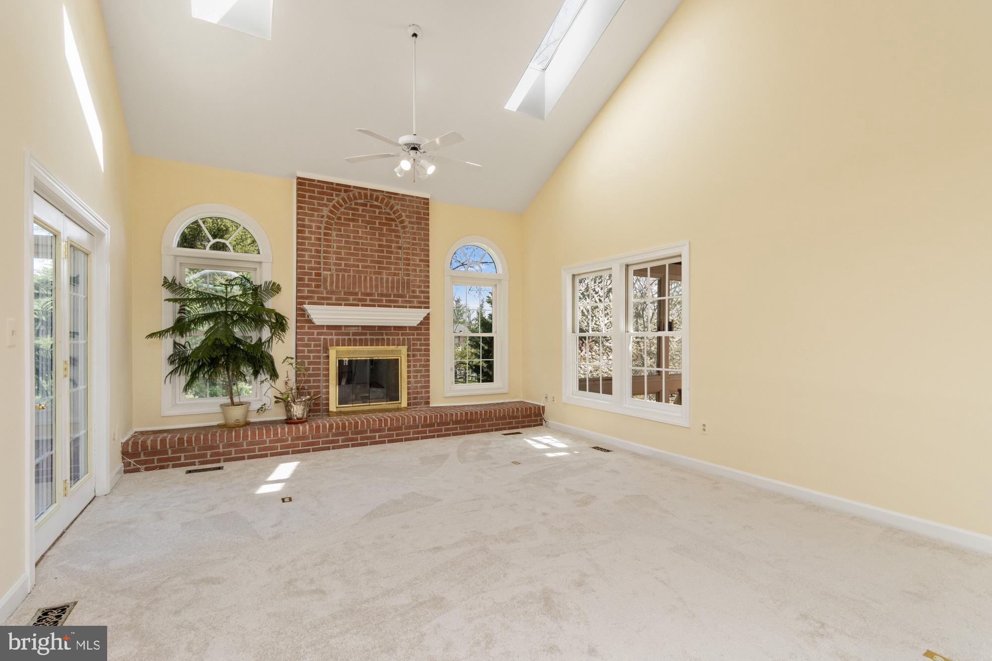 THE FIELDS AT SEMINARY II - Residential