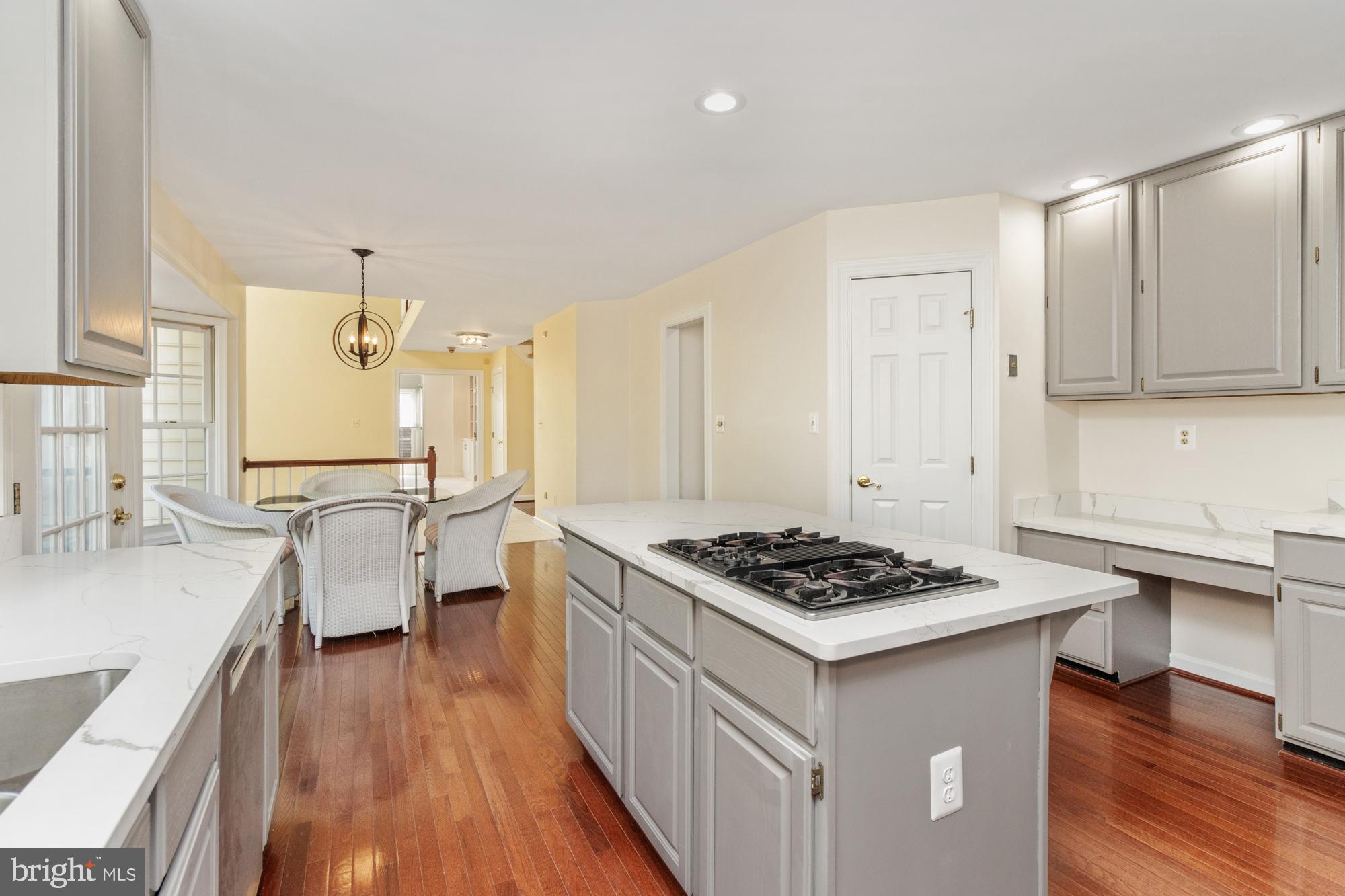 THE FIELDS AT SEMINARY II - Residential