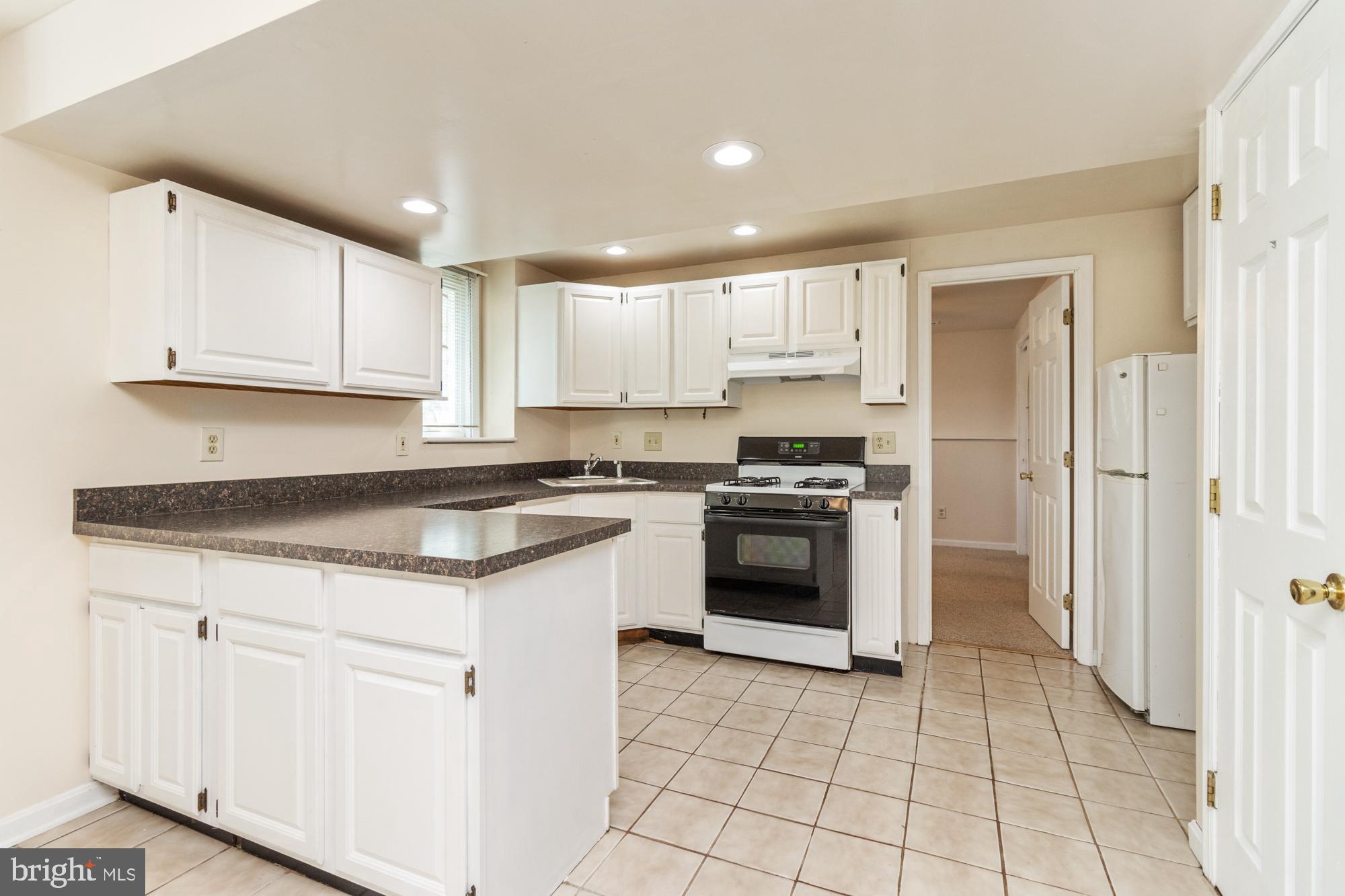 THE FIELDS AT SEMINARY II - Residential