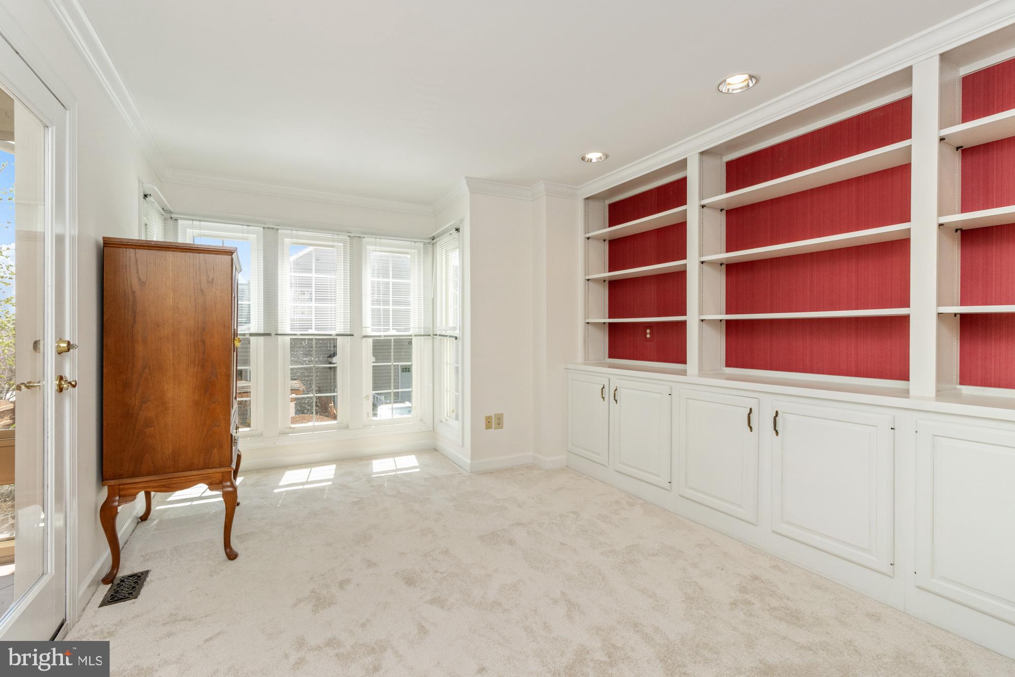 THE FIELDS AT SEMINARY II - Residential