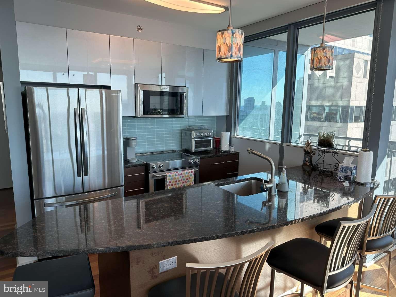 RITTENHOUSE SQUARE - Residential