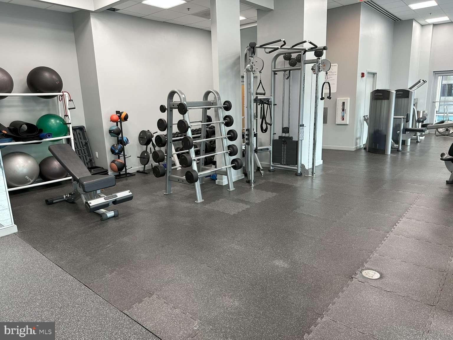 RITTENHOUSE SQUARE - Residential