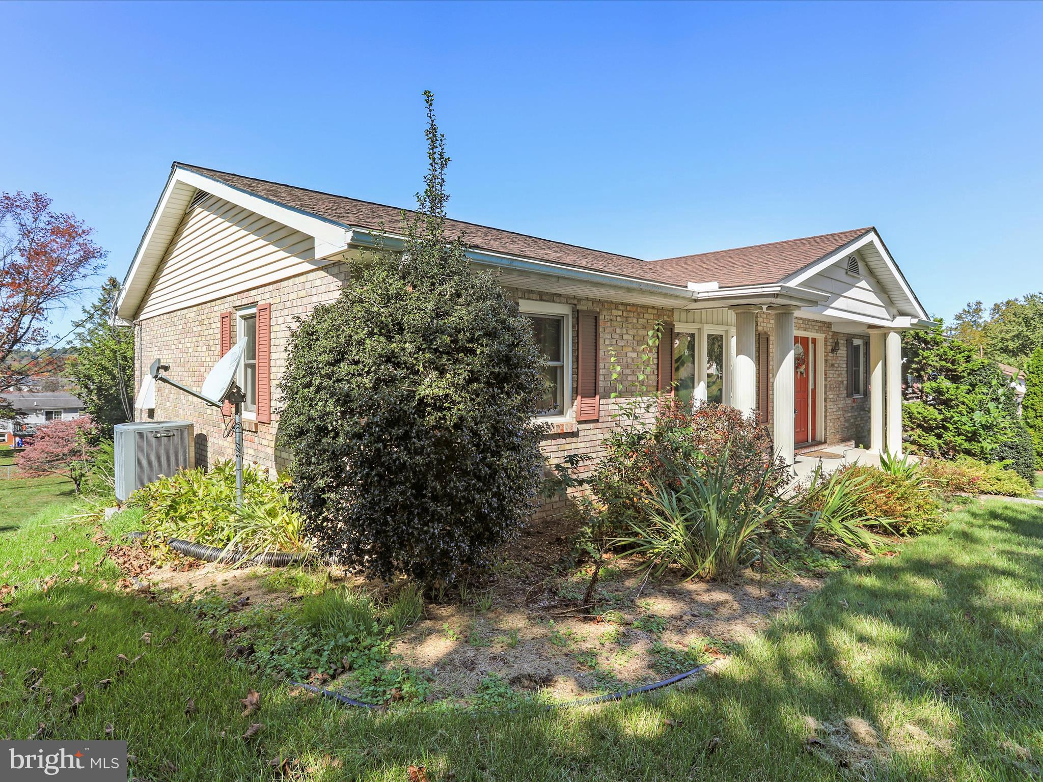 162 BRIAR RIDGE DRIVE