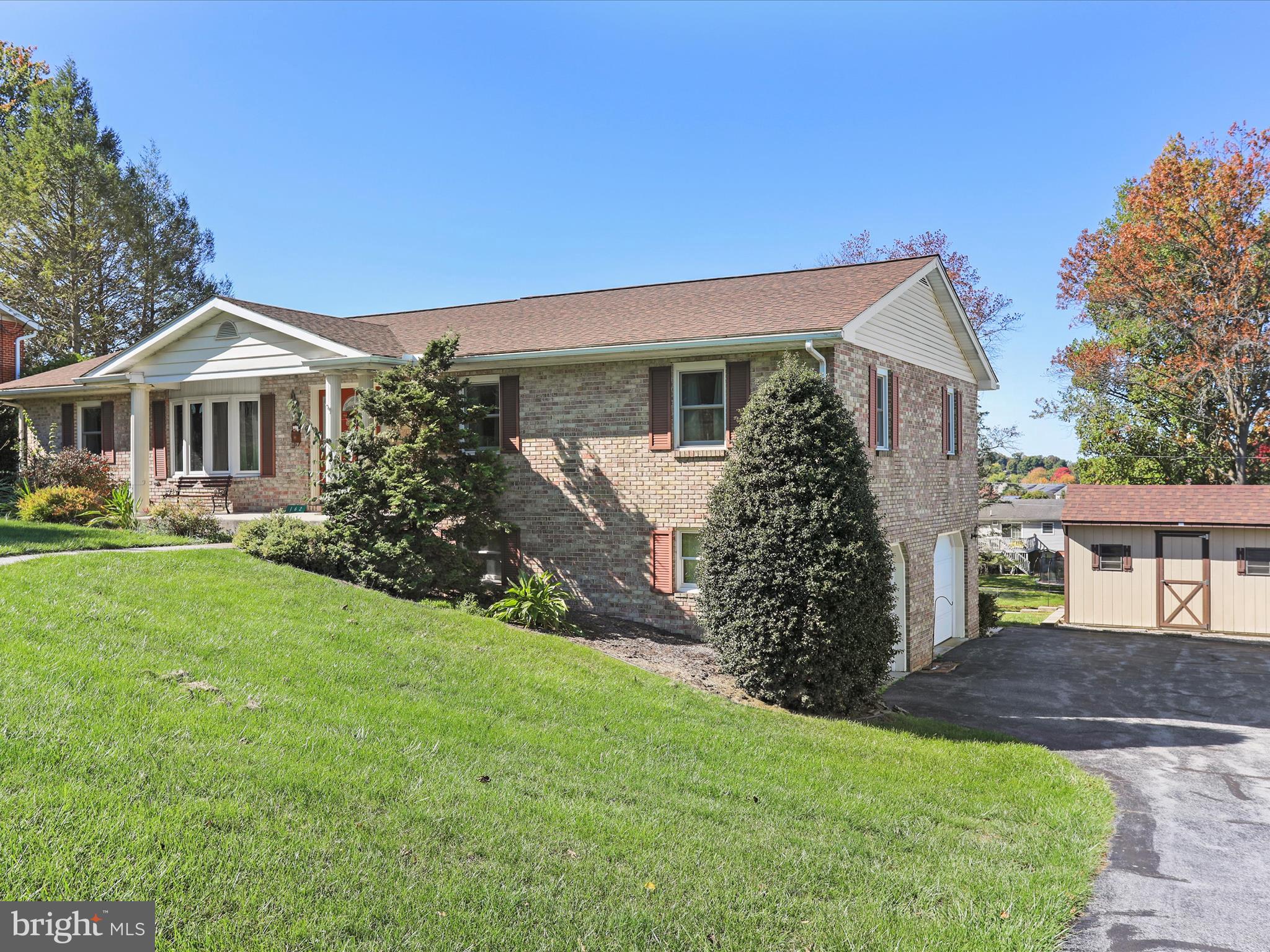 162 BRIAR RIDGE DRIVE