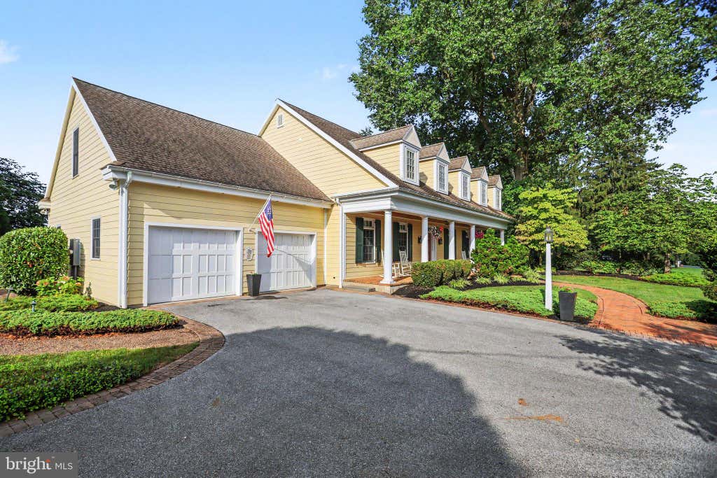 Photo of 36 Brusen Drive, LITITZ, PA 17543 (MLS # PALA2091460)