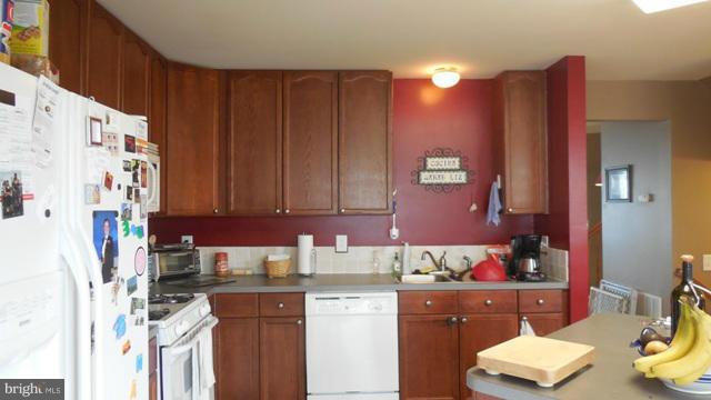 PRENTISS POINT - Residential Lease