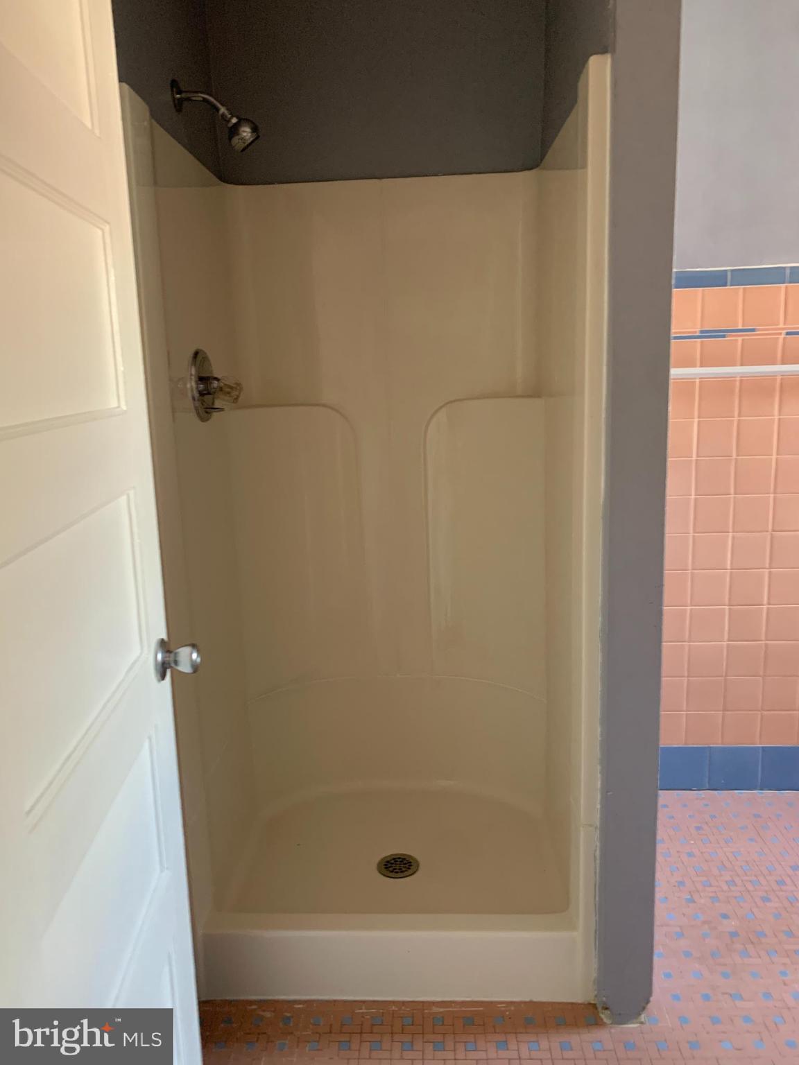 BRISTOL - Residential Lease