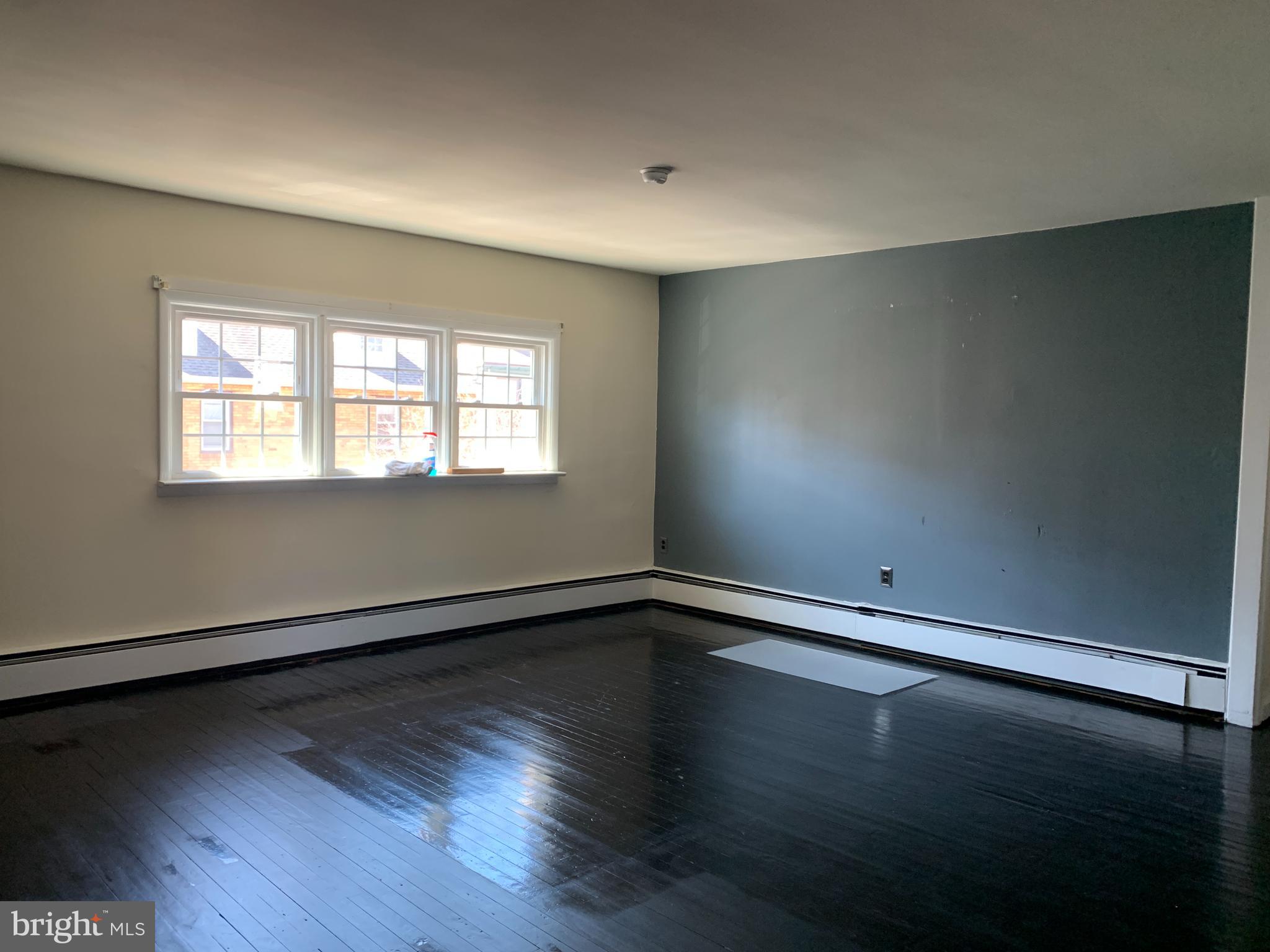 BRISTOL - Residential Lease