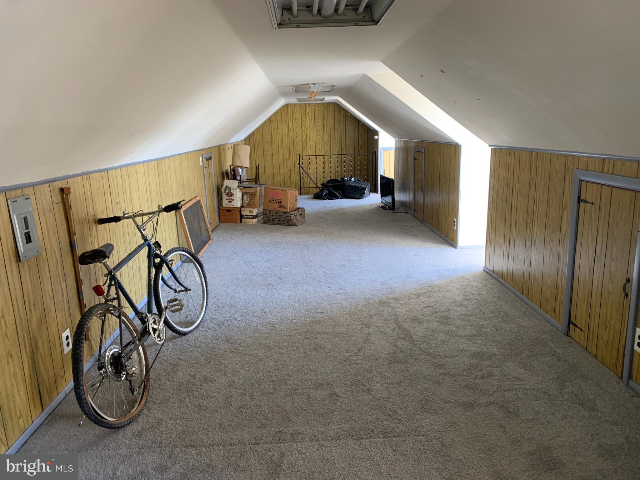 BRISTOL - Residential Lease