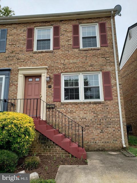 19 E MYRTLE STREET ALEXANDRIA VA 22301
