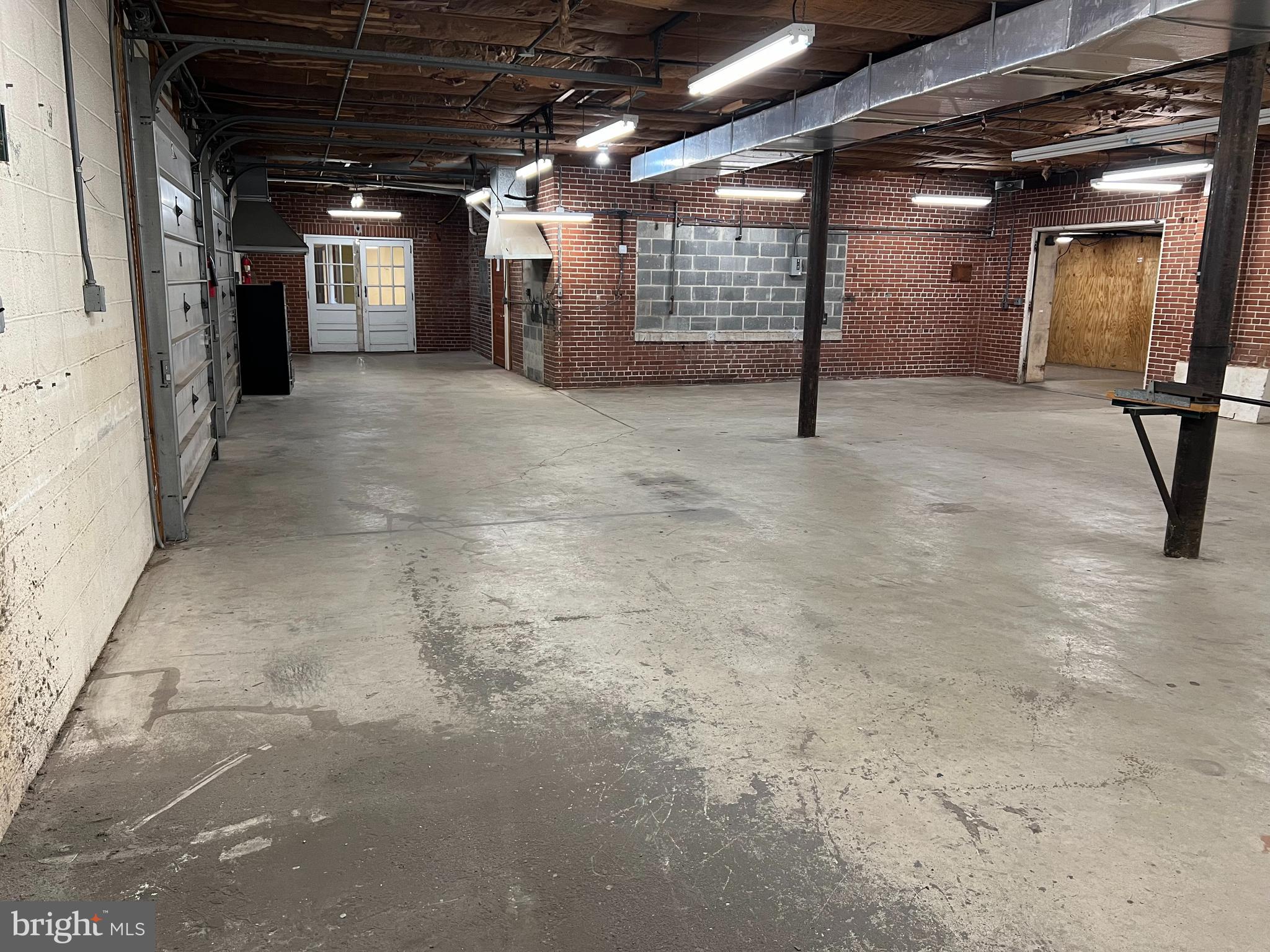 WEST EARL TWP - Commercial Sale