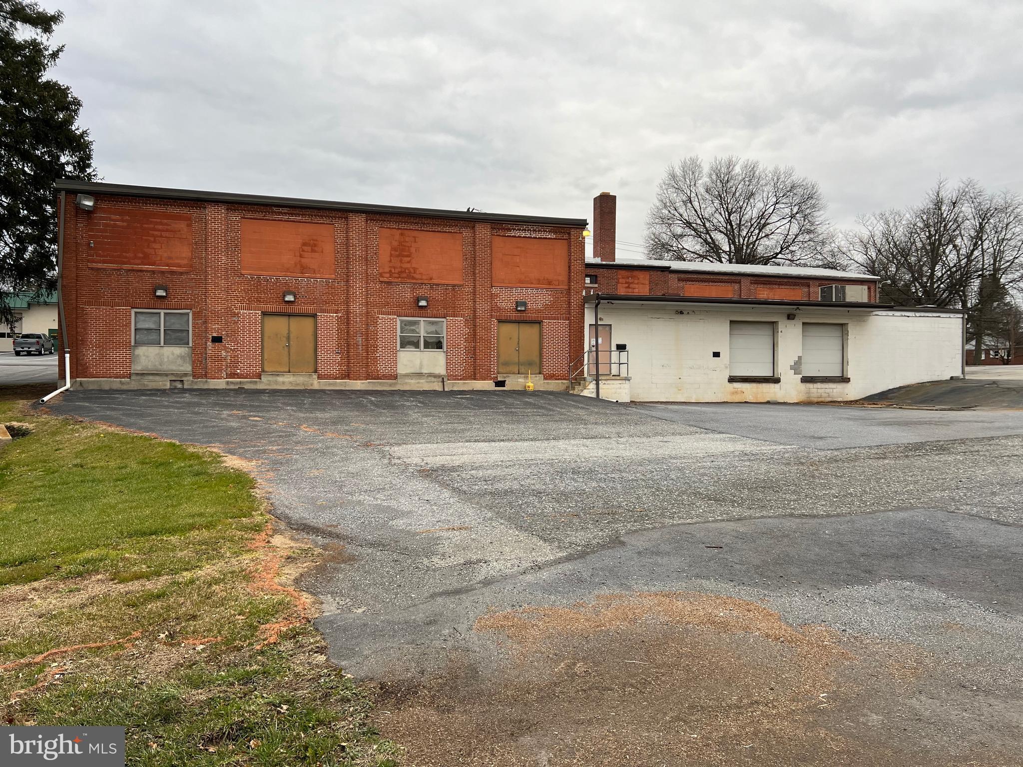 WEST EARL TWP - Commercial Sale