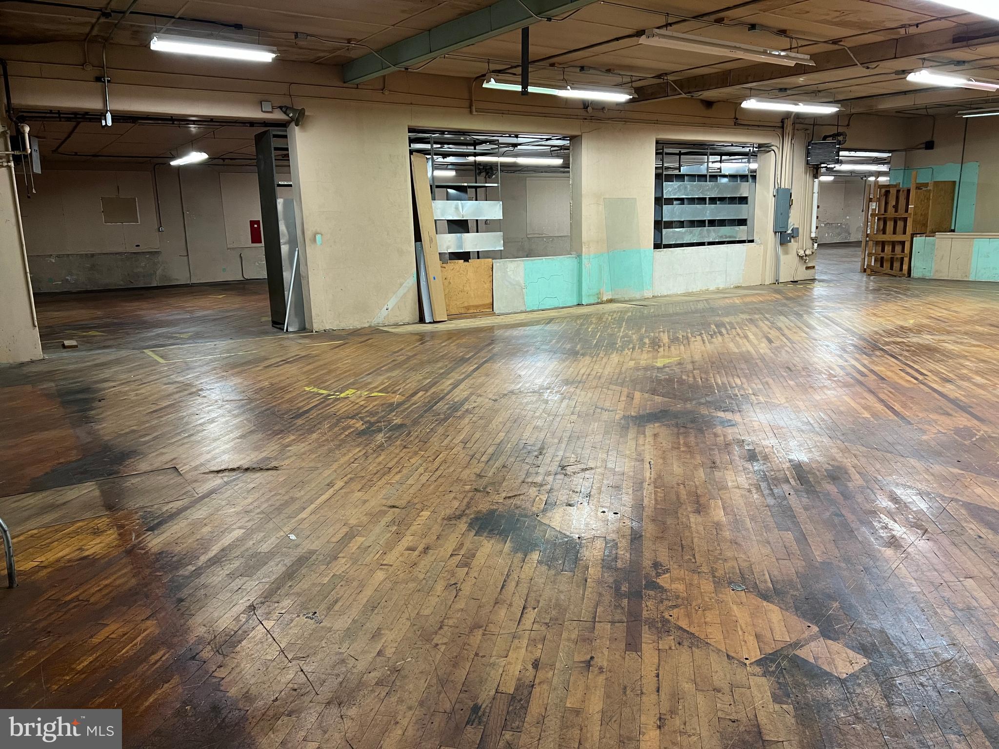 WEST EARL TWP - Commercial Sale