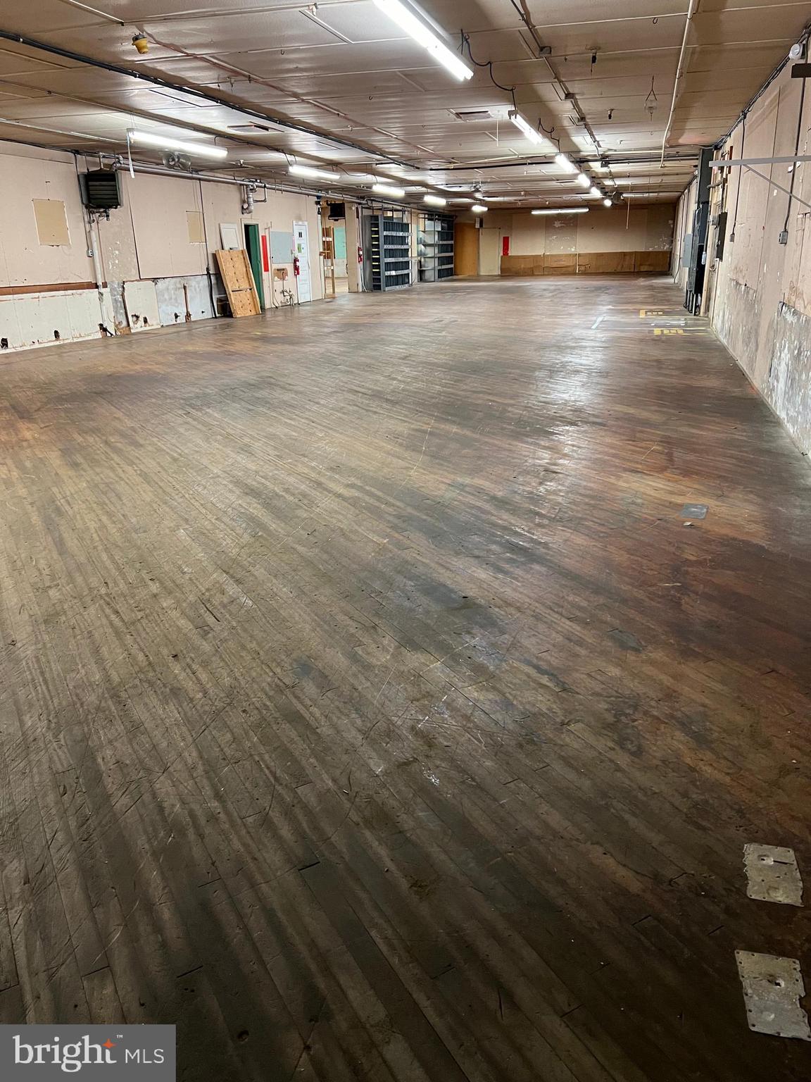 WEST EARL TWP - Commercial Sale