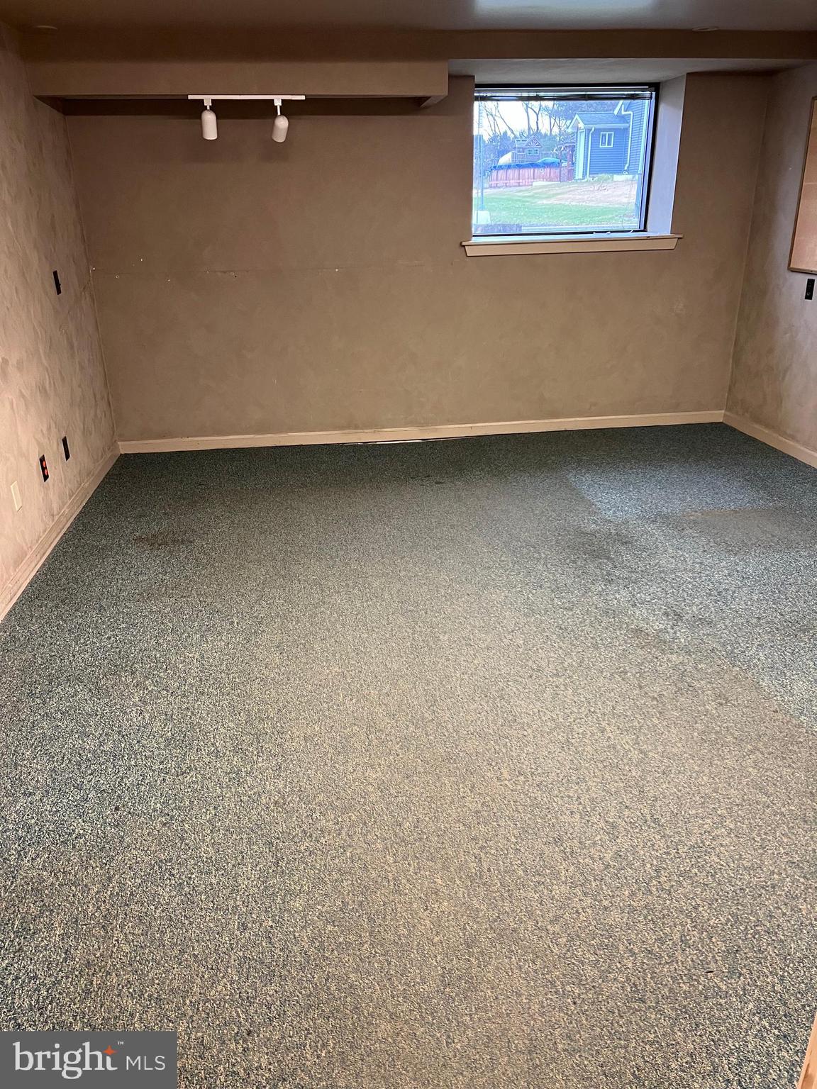 WEST EARL TWP - Commercial Sale