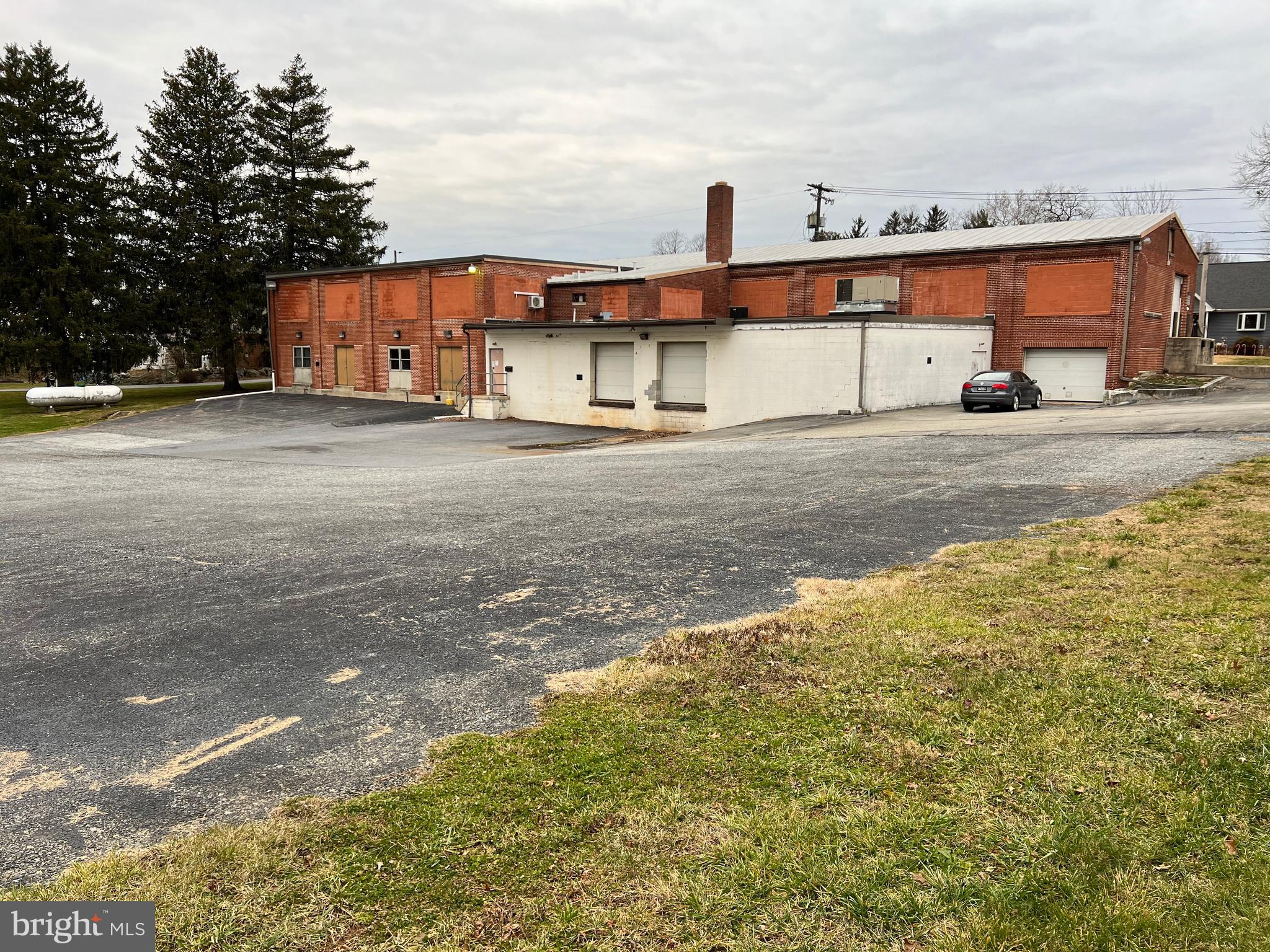 WEST EARL TWP - Commercial Sale
