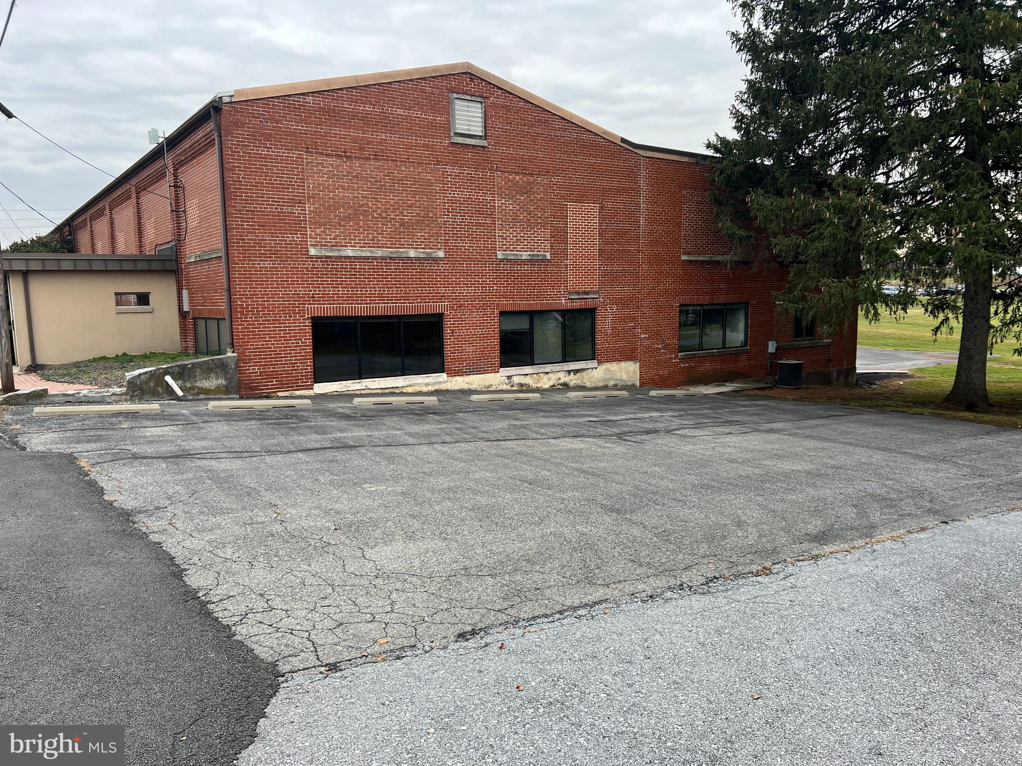 WEST EARL TWP - Commercial Sale