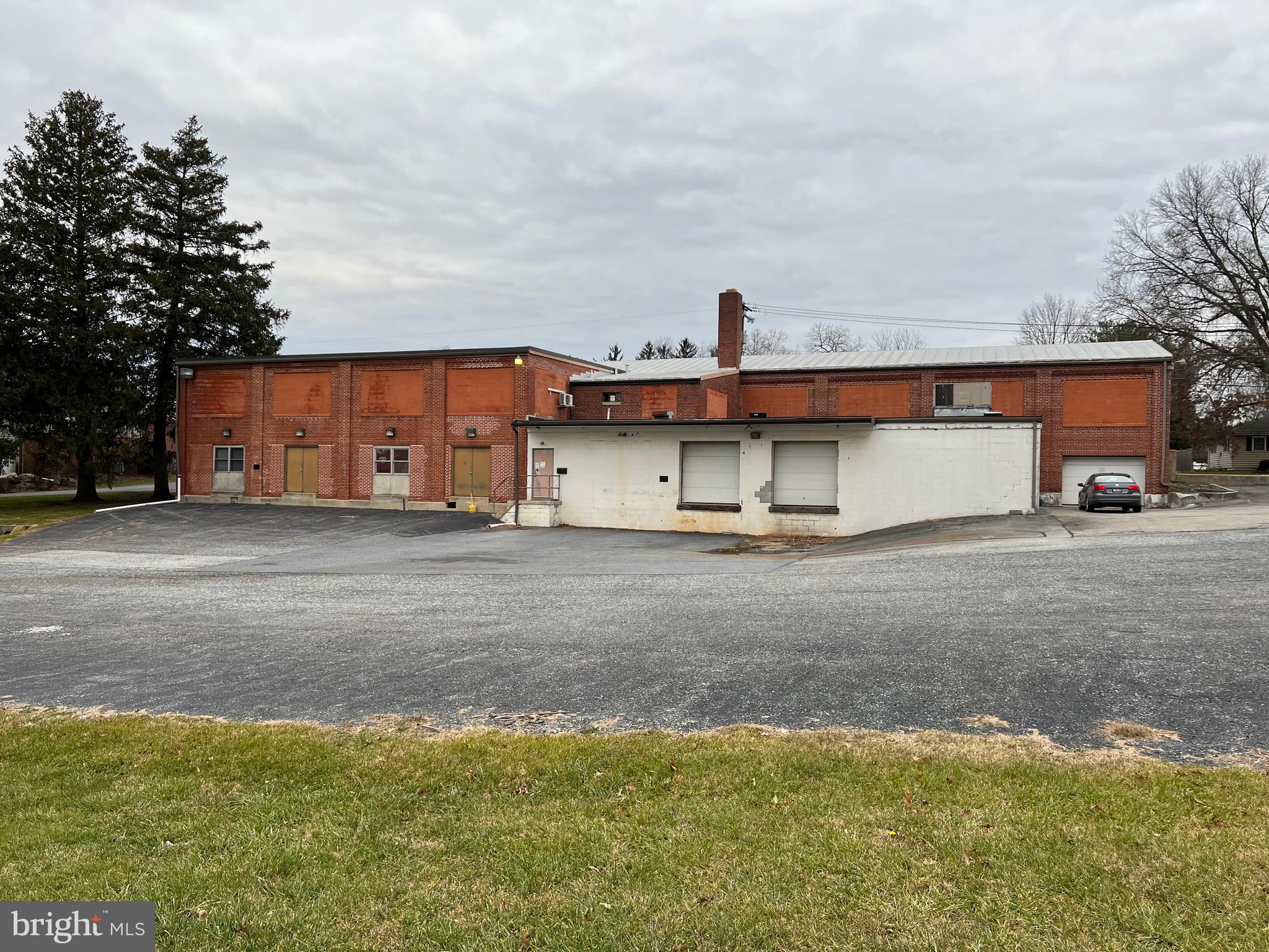 WEST EARL TWP - Commercial Sale
