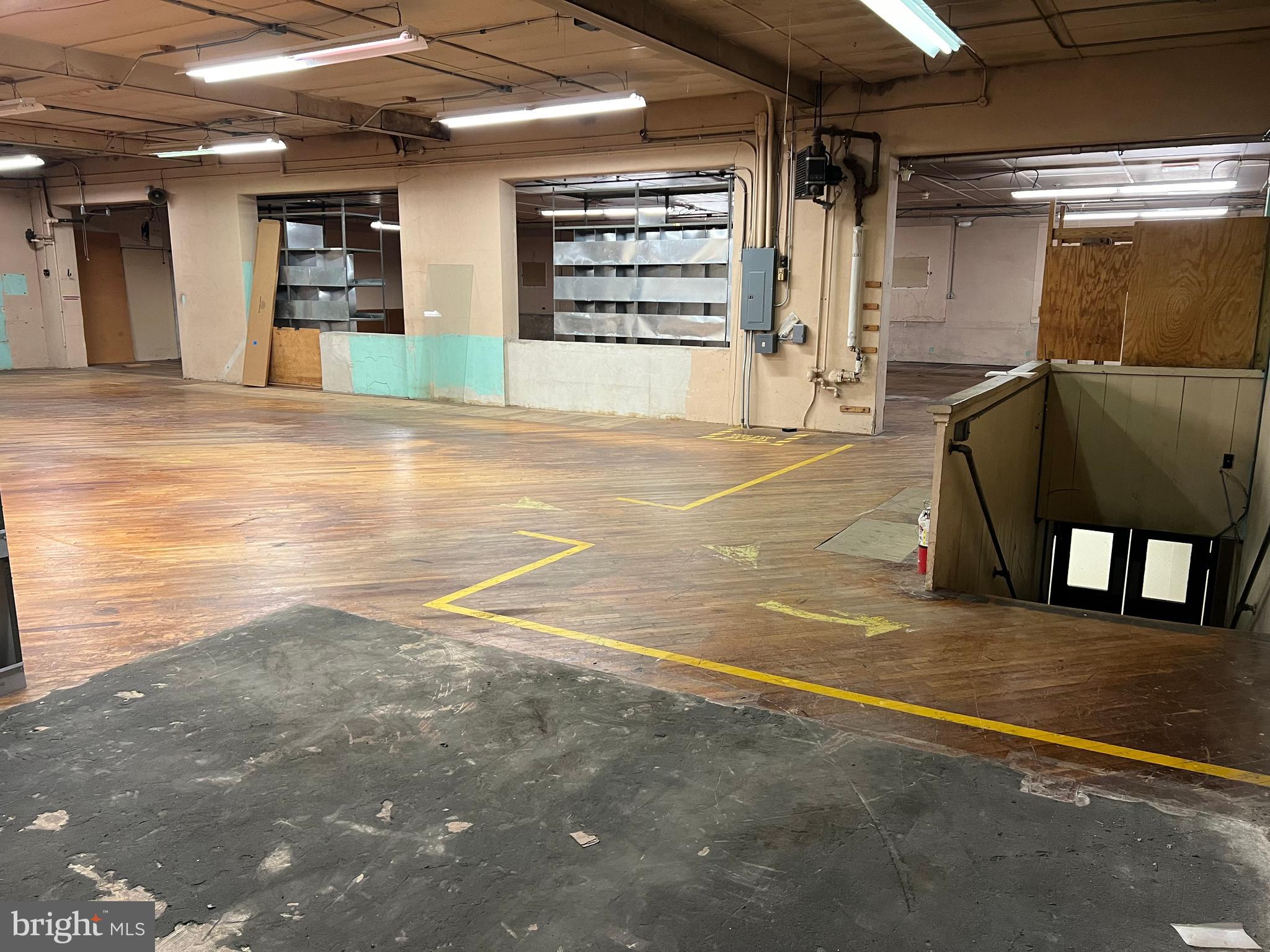 WEST EARL TWP - Commercial Sale