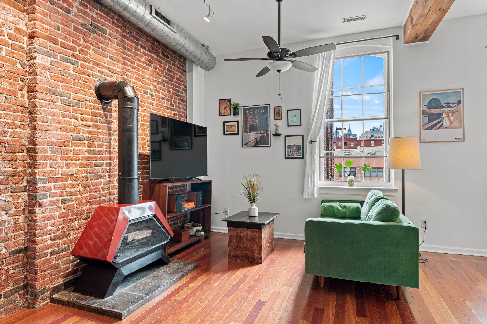12 S LETITIA STREET 16 301