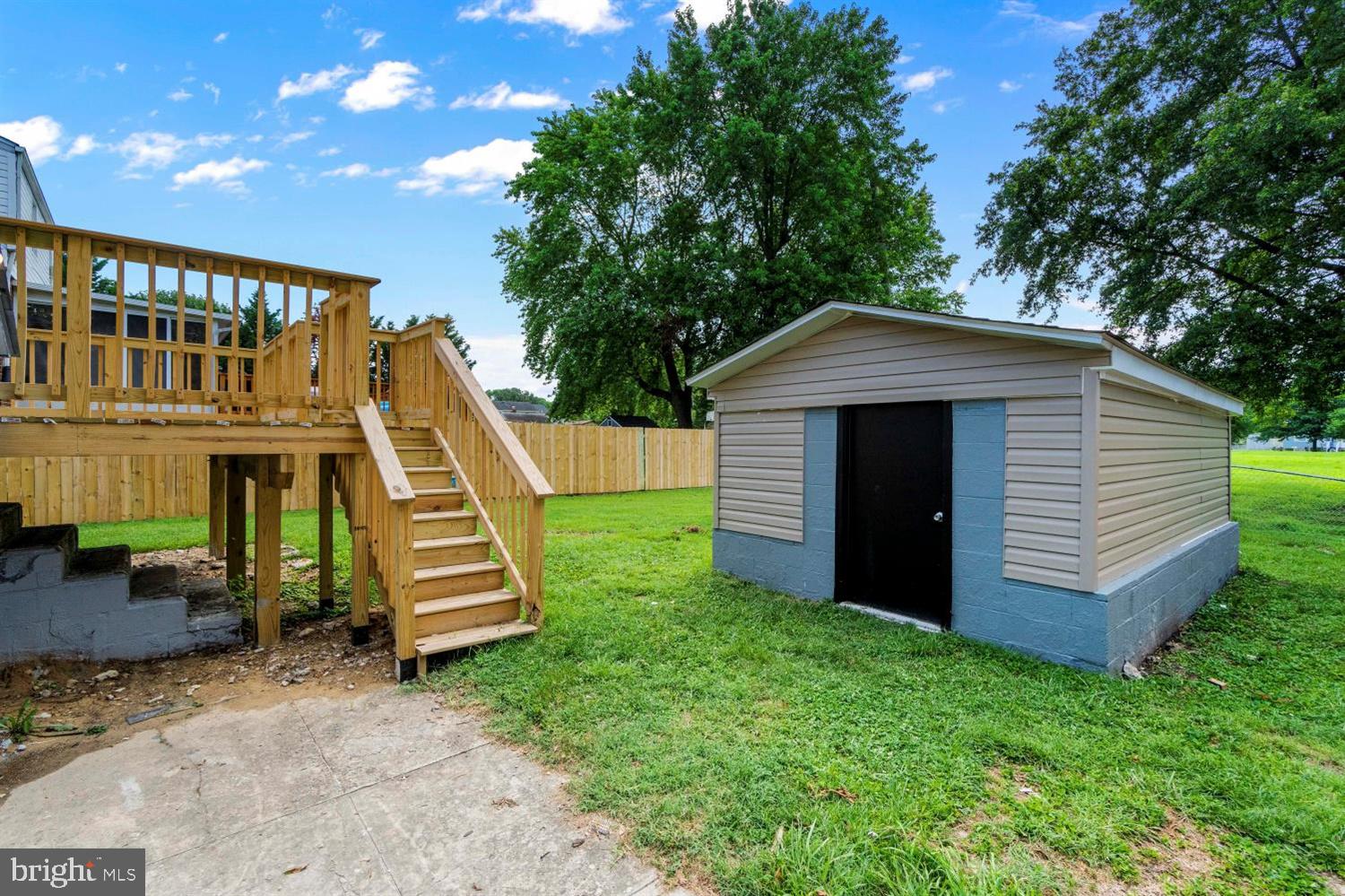 EDGEMERE/SPARROWS POINT - Residential