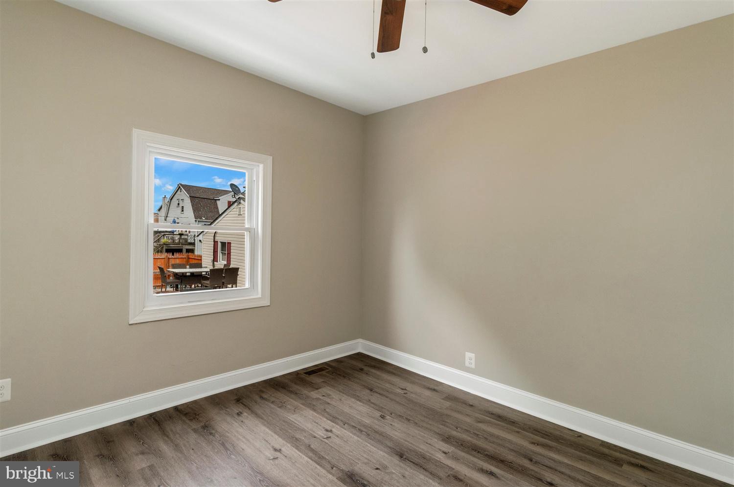 EDGEMERE/SPARROWS POINT - Residential