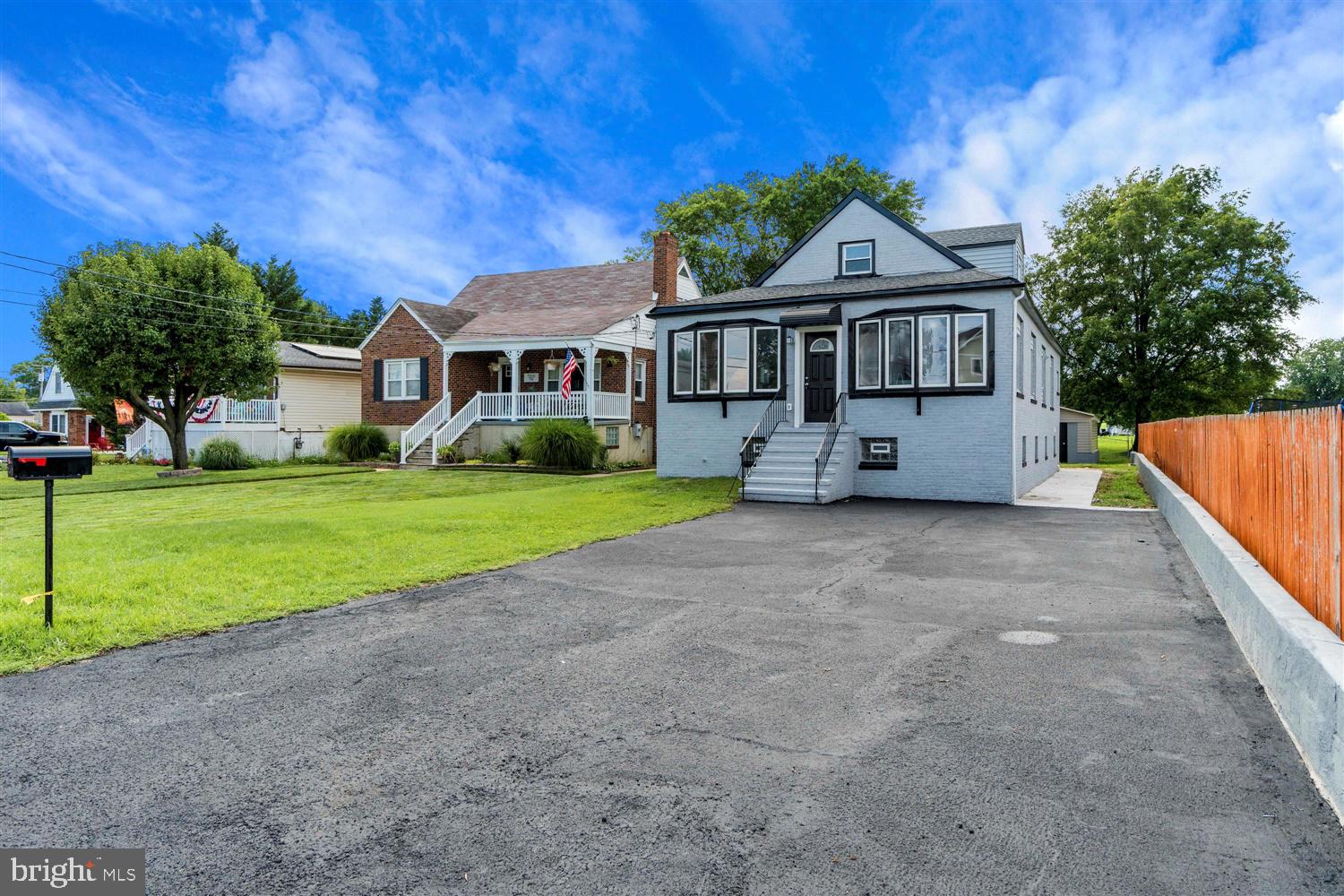 EDGEMERE/SPARROWS POINT - Residential