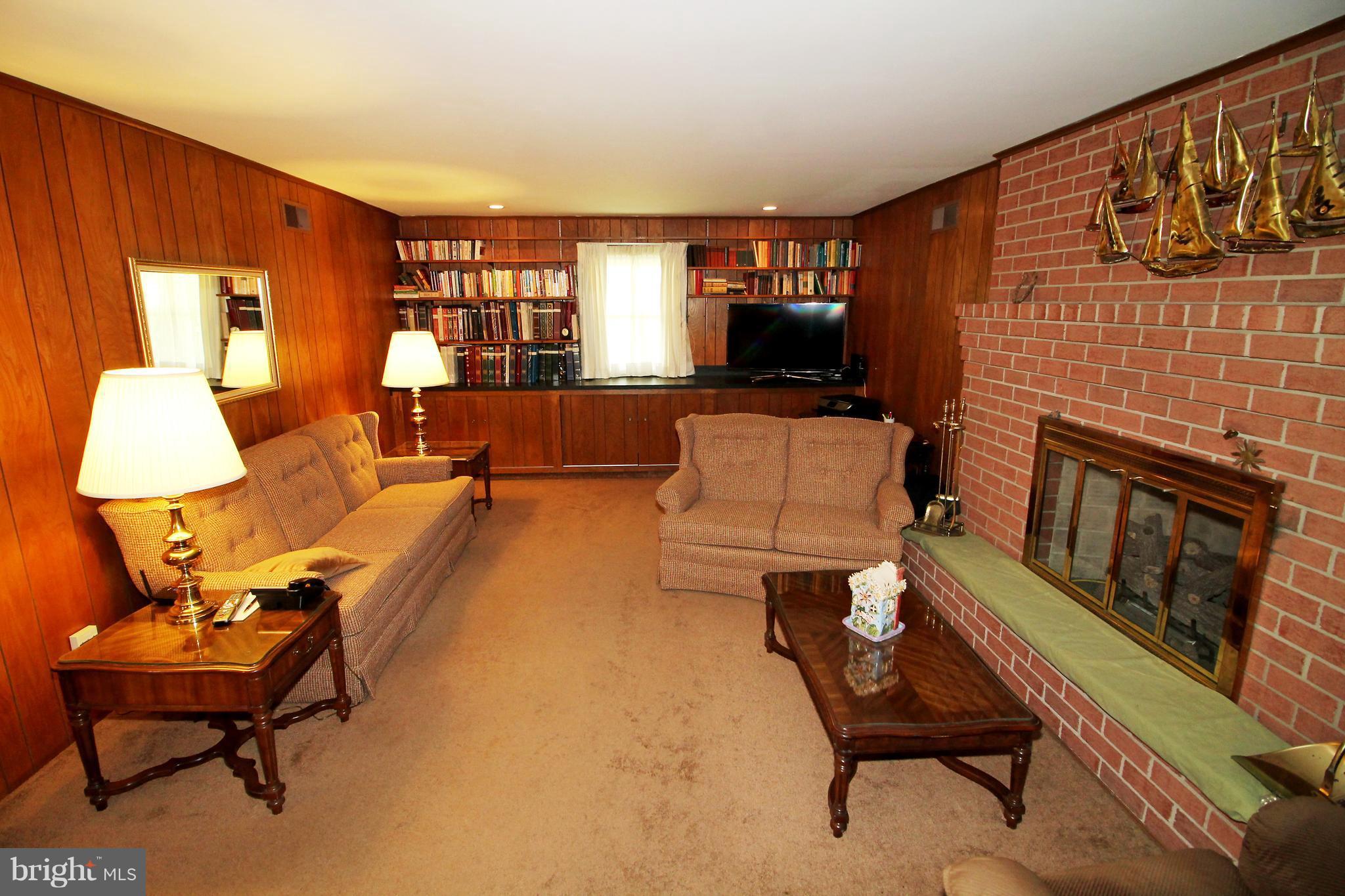 BROOKHILL FARMS - Residential