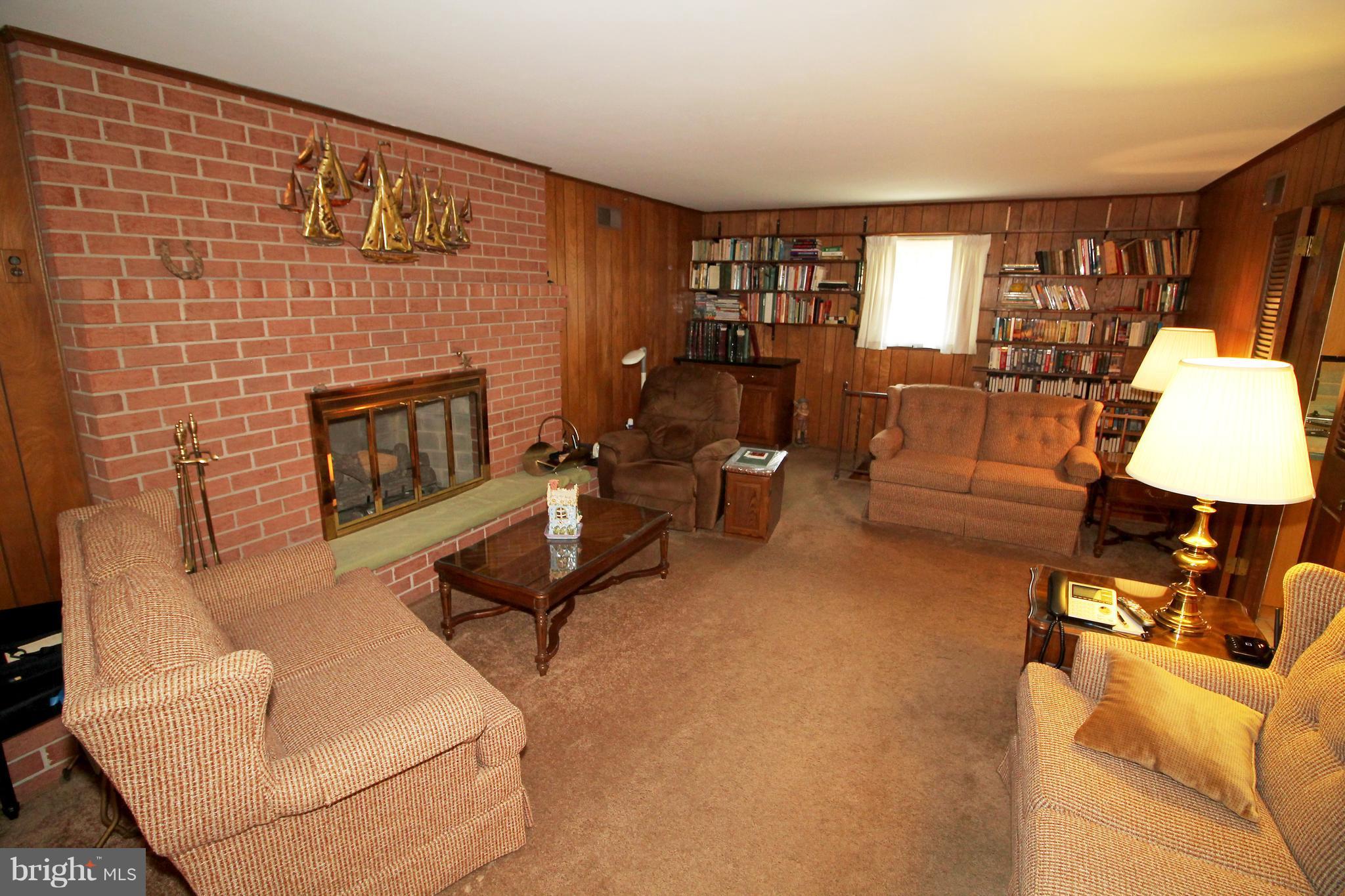 BROOKHILL FARMS - Residential