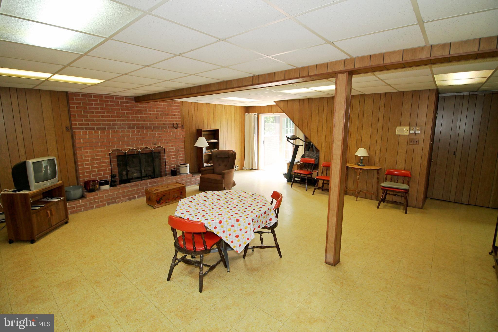 BROOKHILL FARMS - Residential