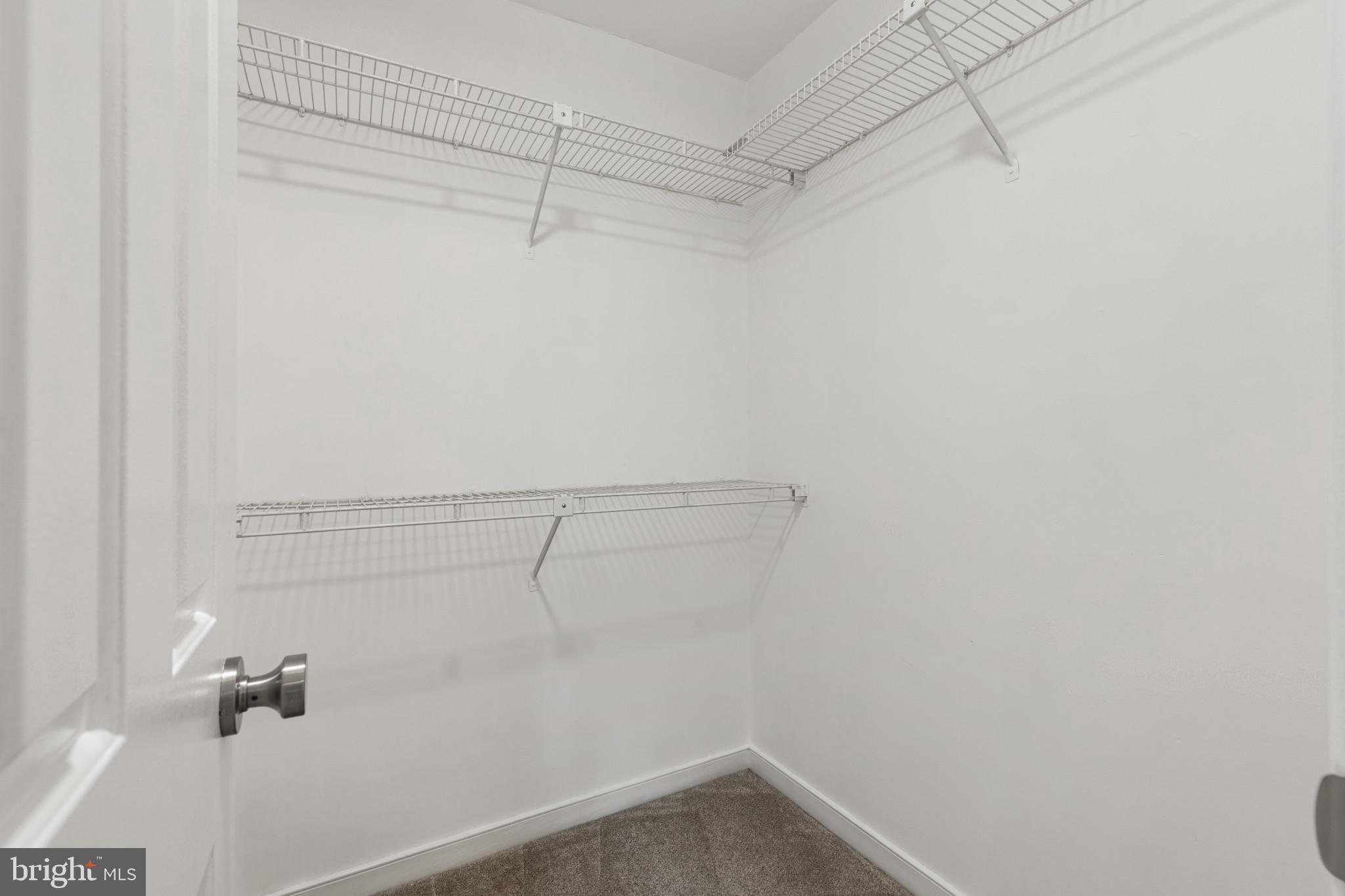 EDGEWOOD GREEN - Residential Lease