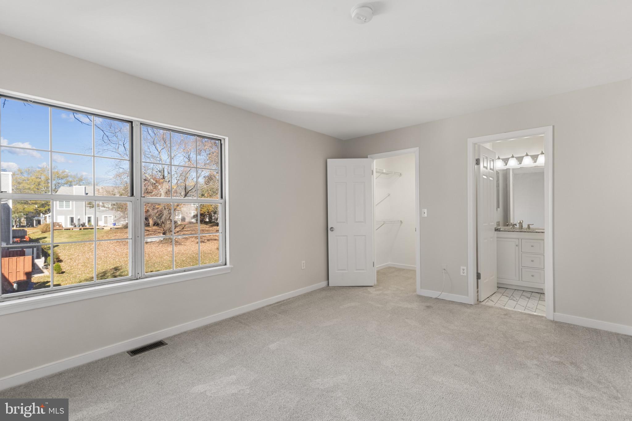 EDGEWOOD GREEN - Residential Lease