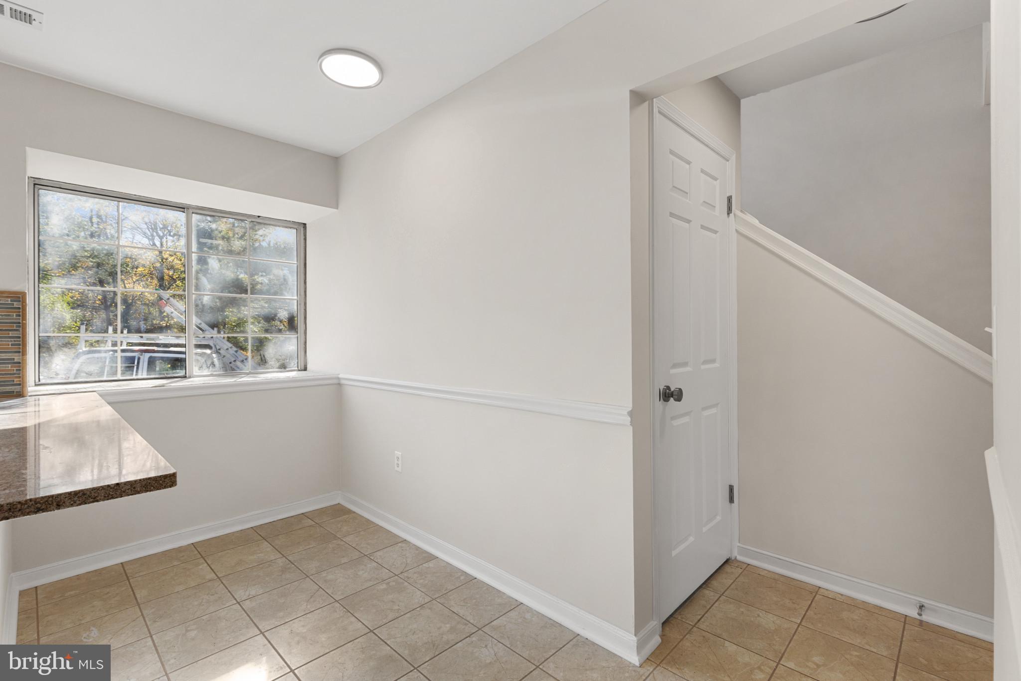 EDGEWOOD GREEN - Residential Lease