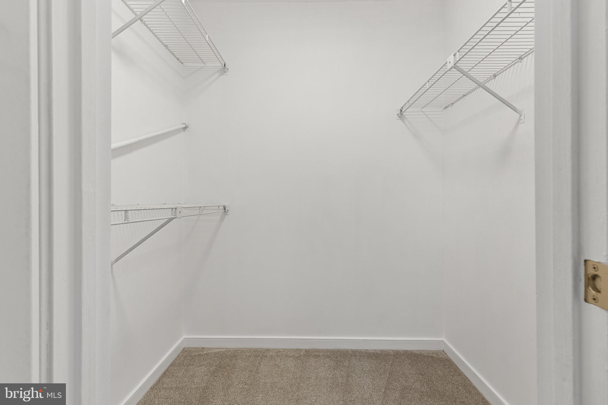 EDGEWOOD GREEN - Residential Lease