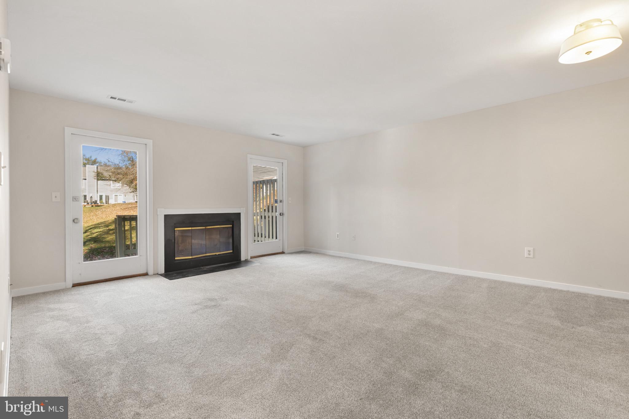 EDGEWOOD GREEN - Residential Lease