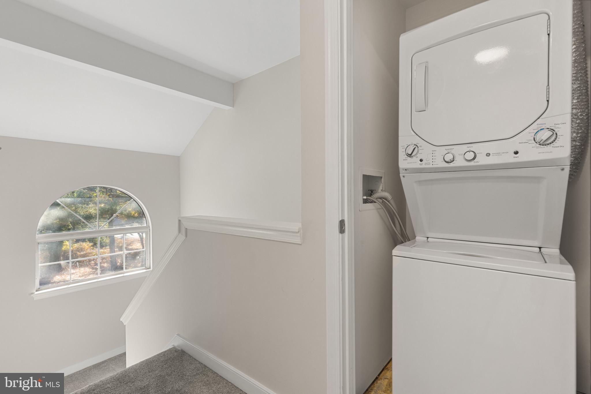 EDGEWOOD GREEN - Residential Lease