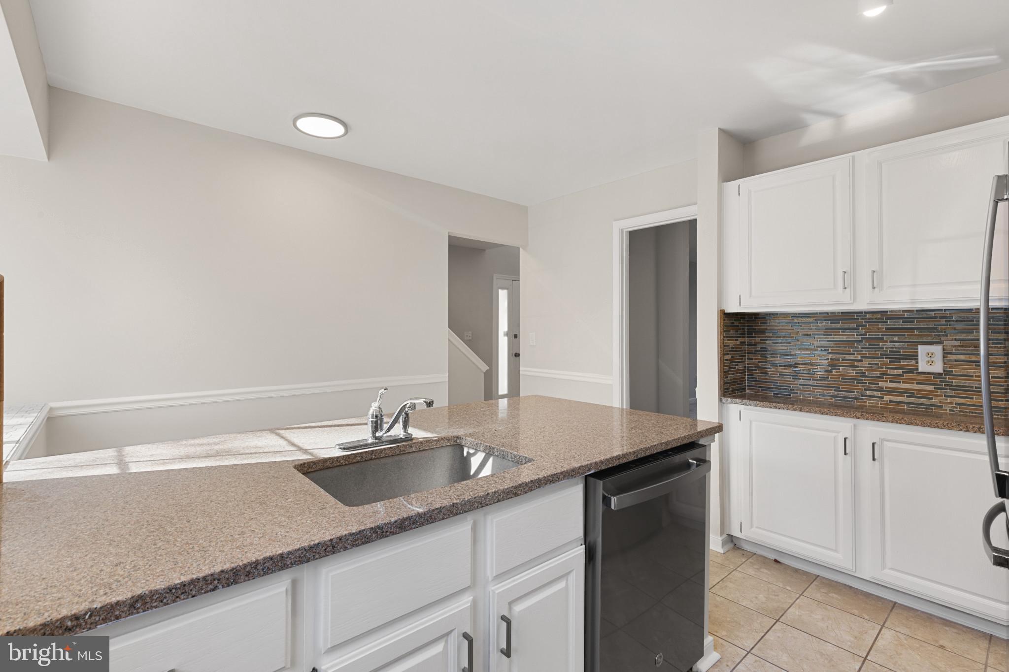 EDGEWOOD GREEN - Residential Lease