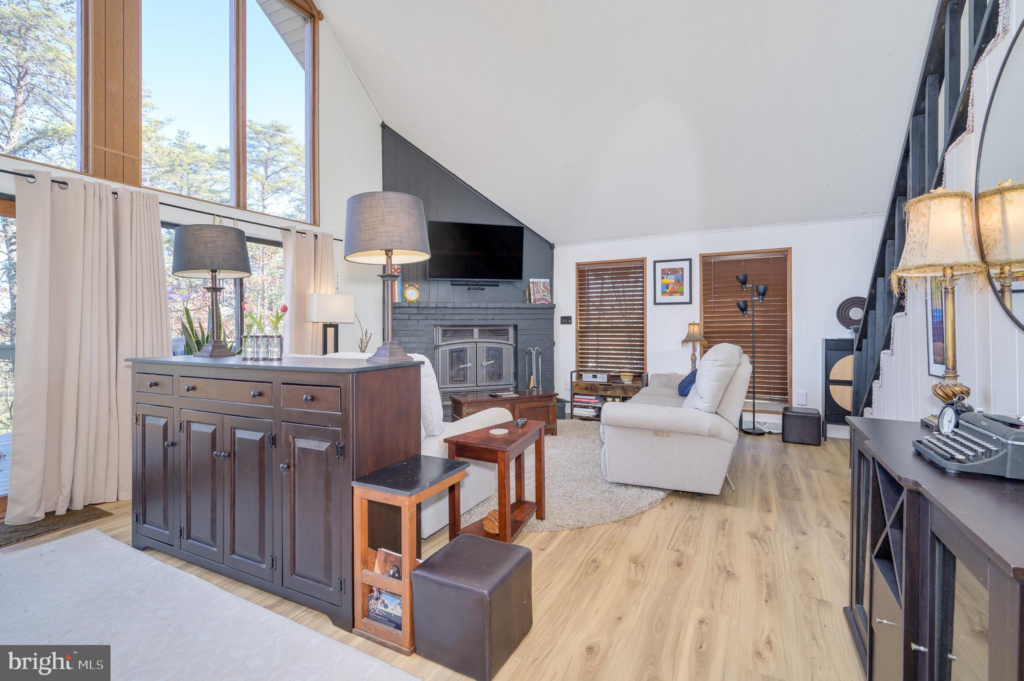 THE WOODS - Residential