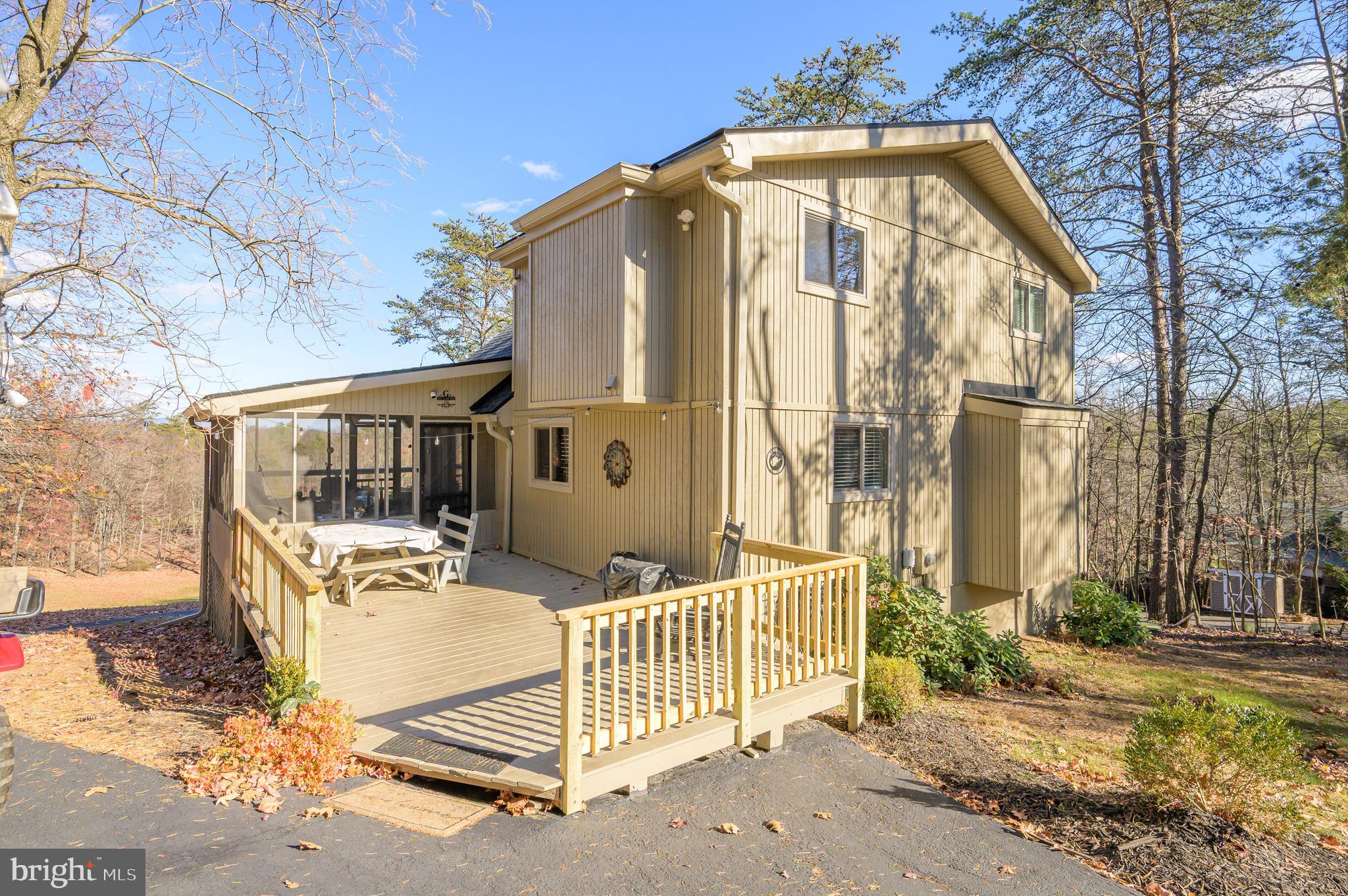 THE WOODS - Residential