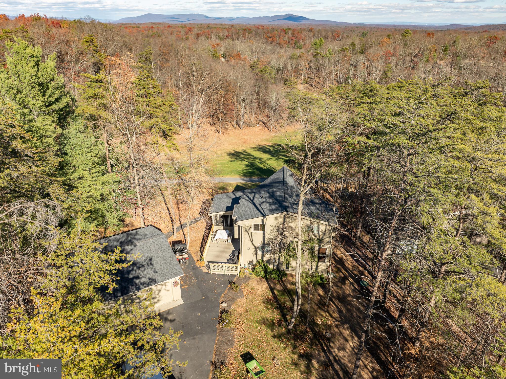 THE WOODS - Residential