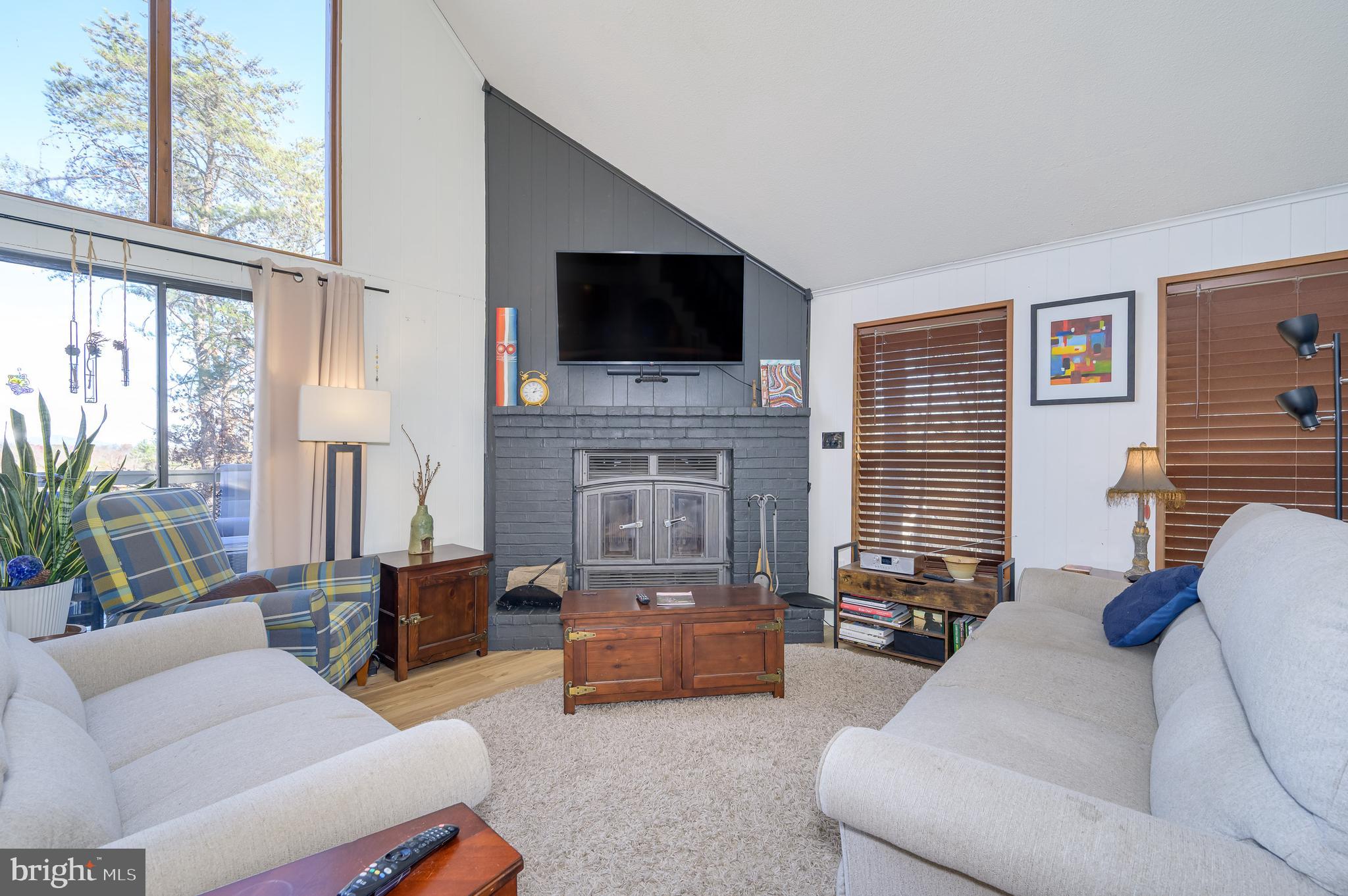 THE WOODS - Residential