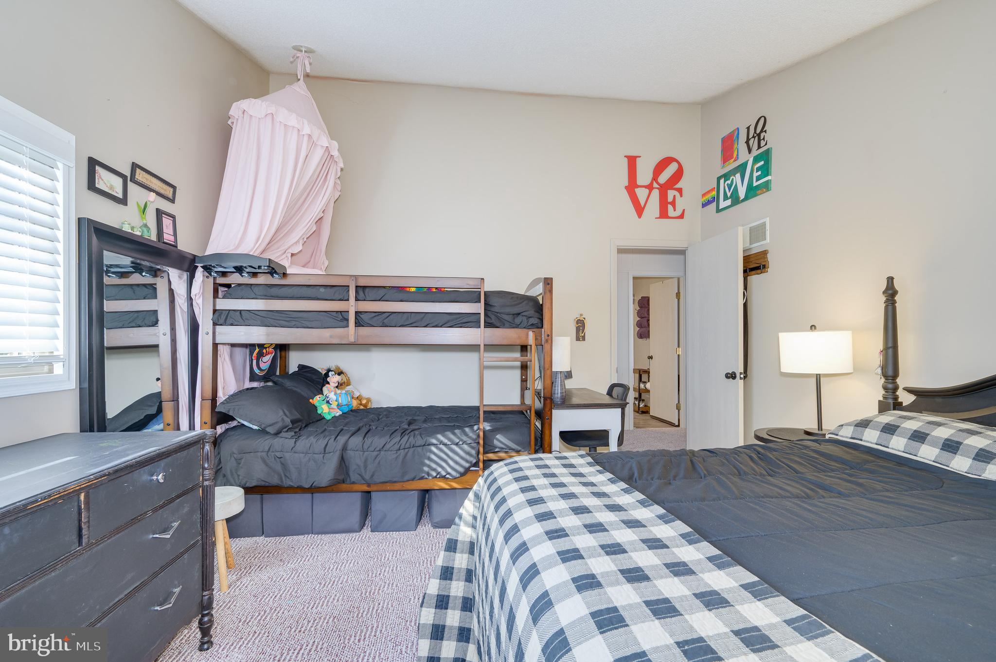 THE WOODS - Residential