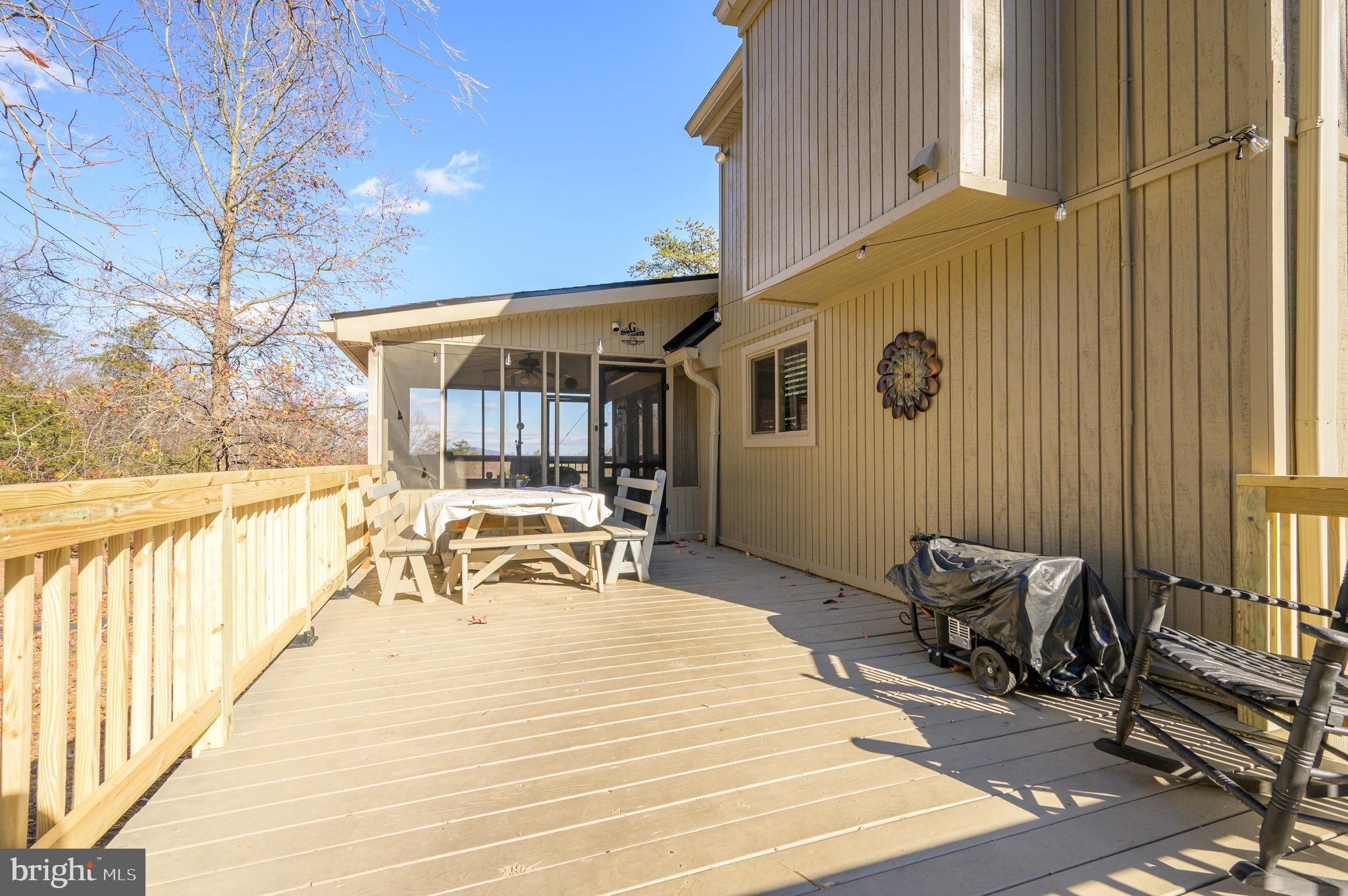 THE WOODS - Residential