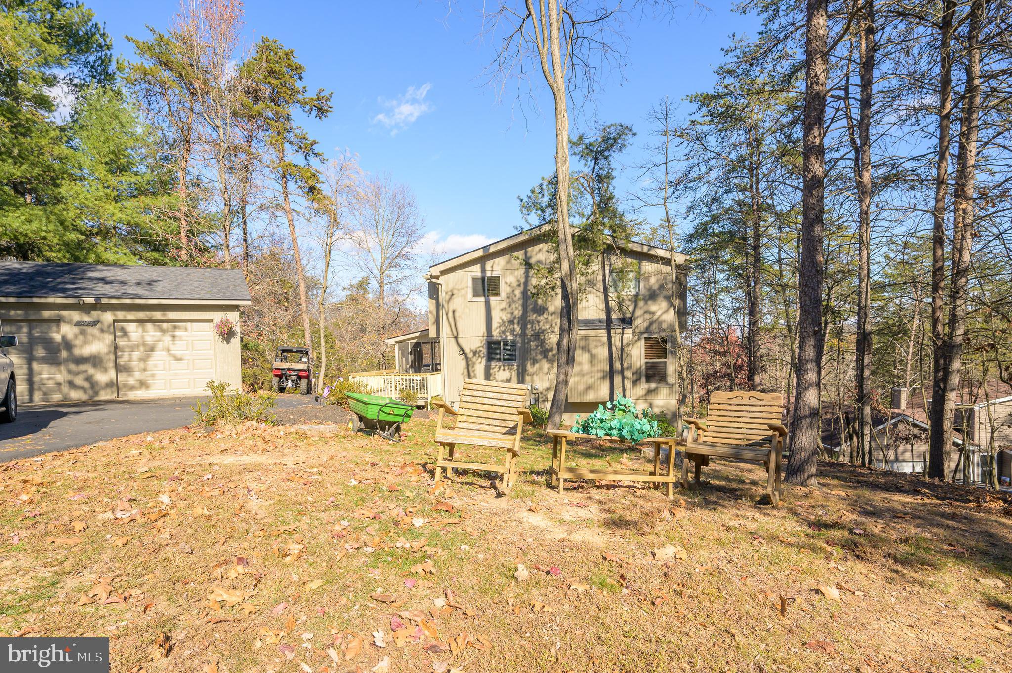 THE WOODS - Residential