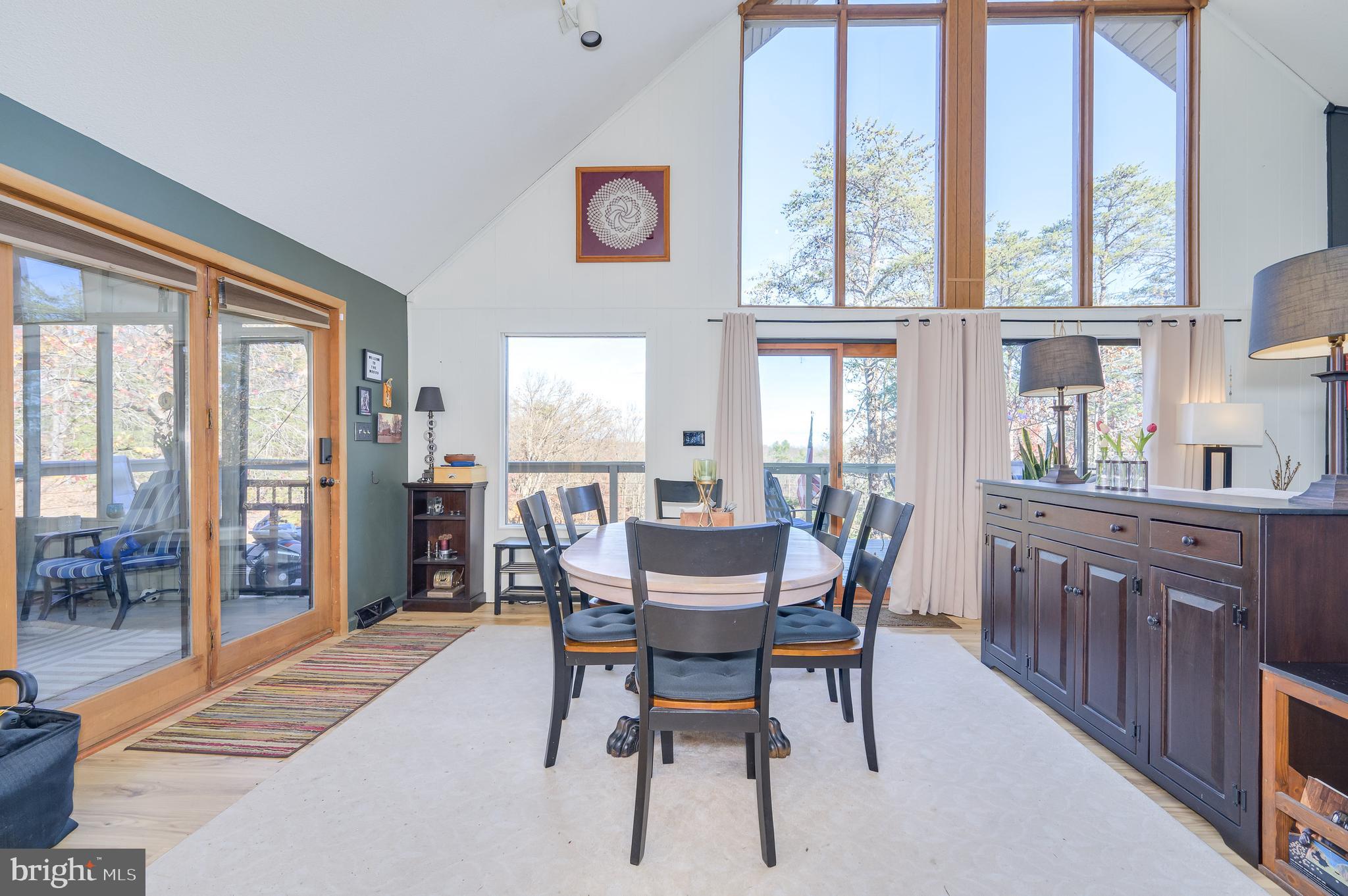 THE WOODS - Residential